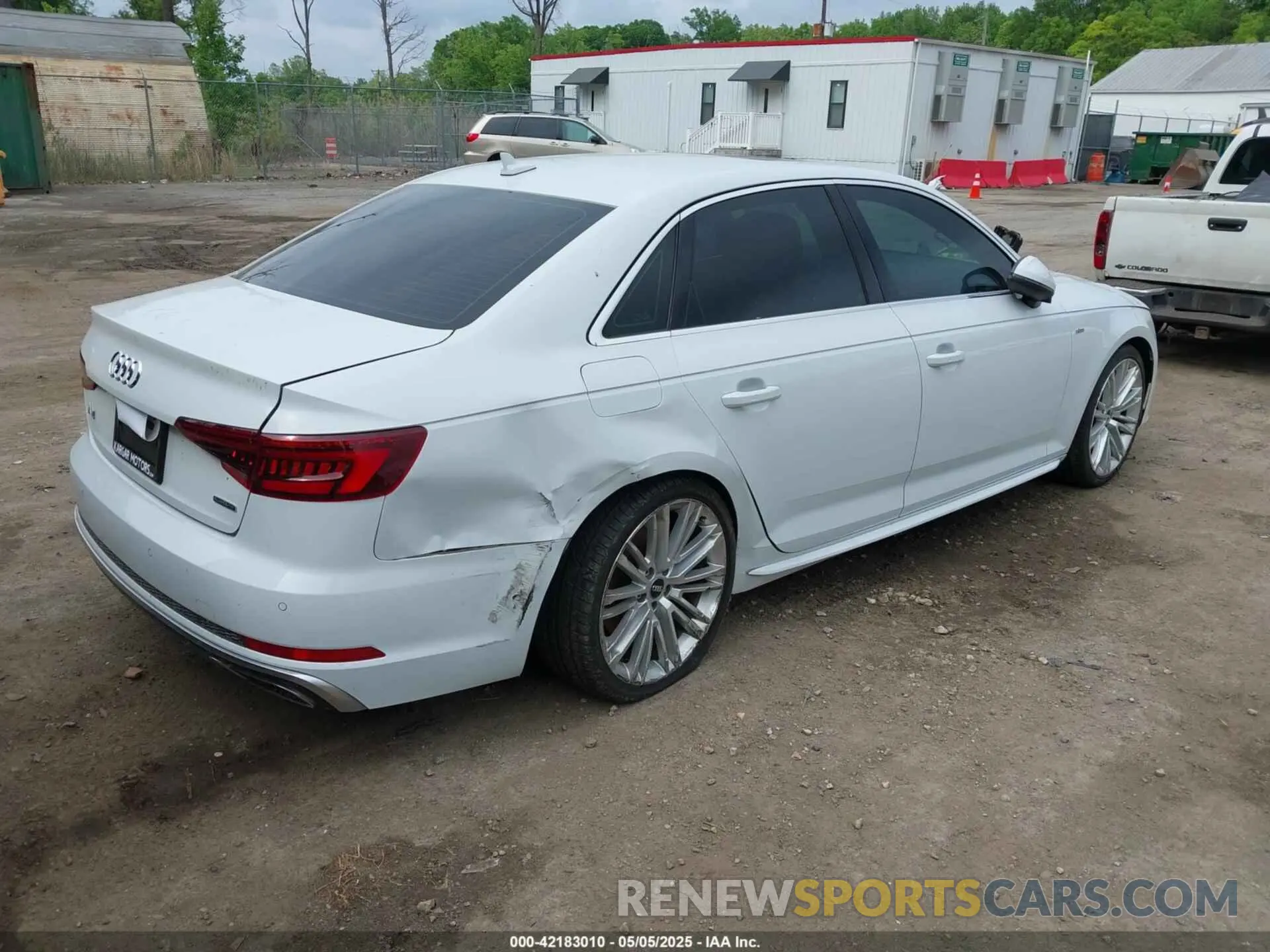 4 Photograph of a damaged car WAUENAF47KN014343 AUDI A4 2019