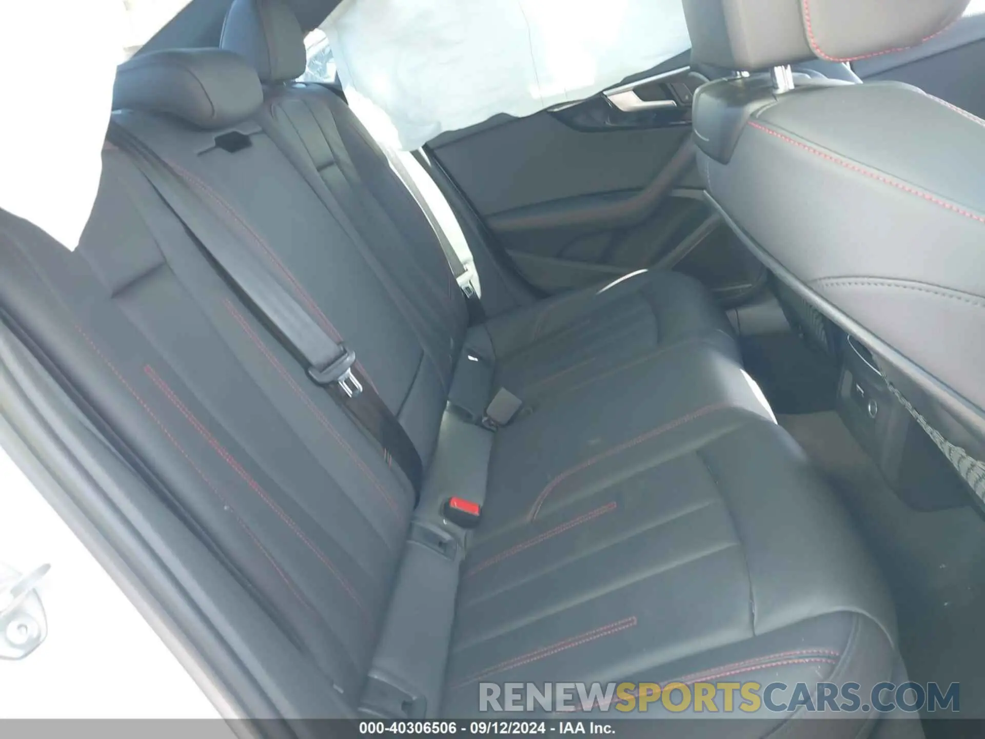 8 Photograph of a damaged car WAUENAF48KA069052 AUDI A4 2019