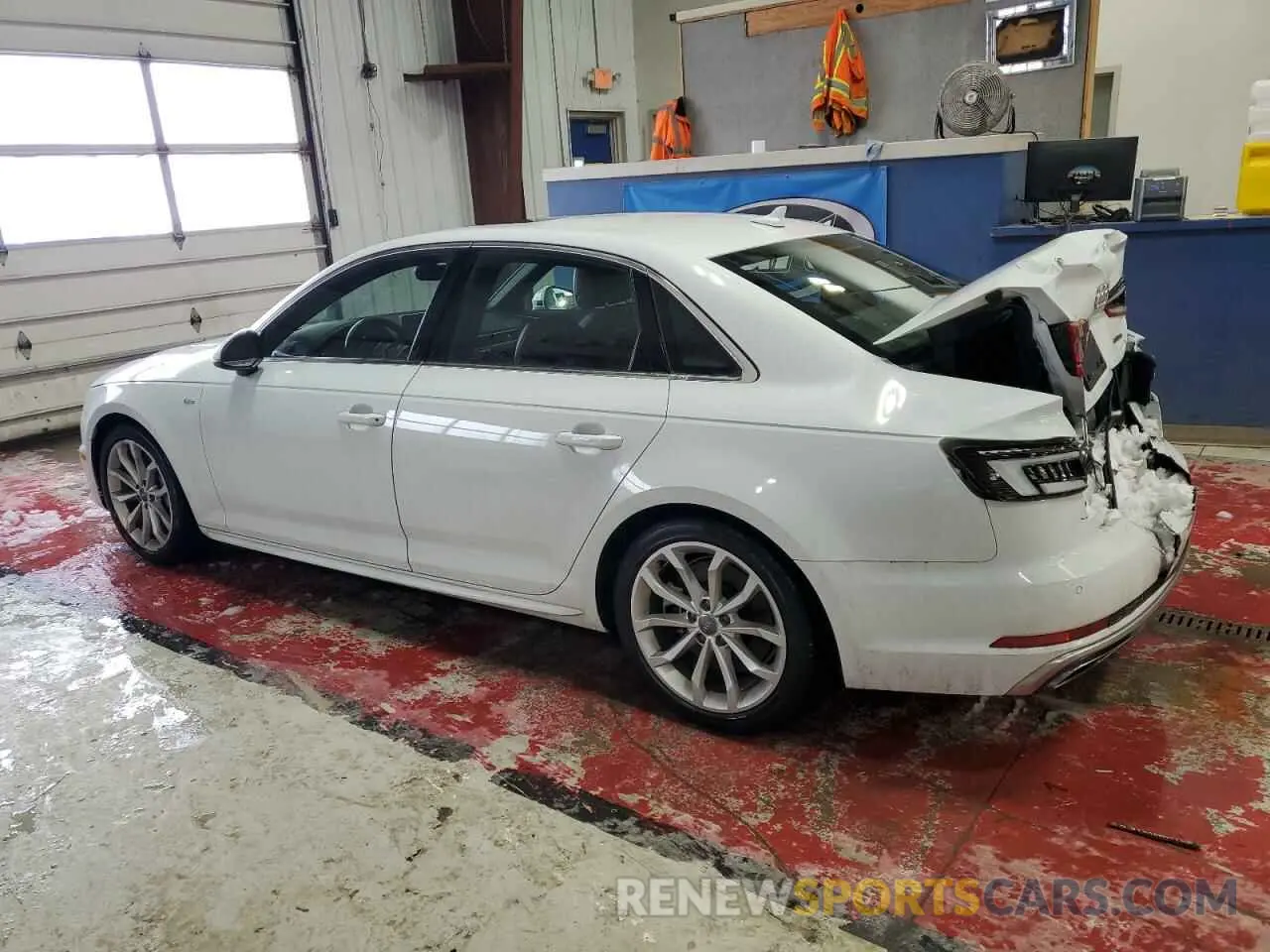 2 Photograph of a damaged car WAUENAF48KN005618 AUDI A4 2019