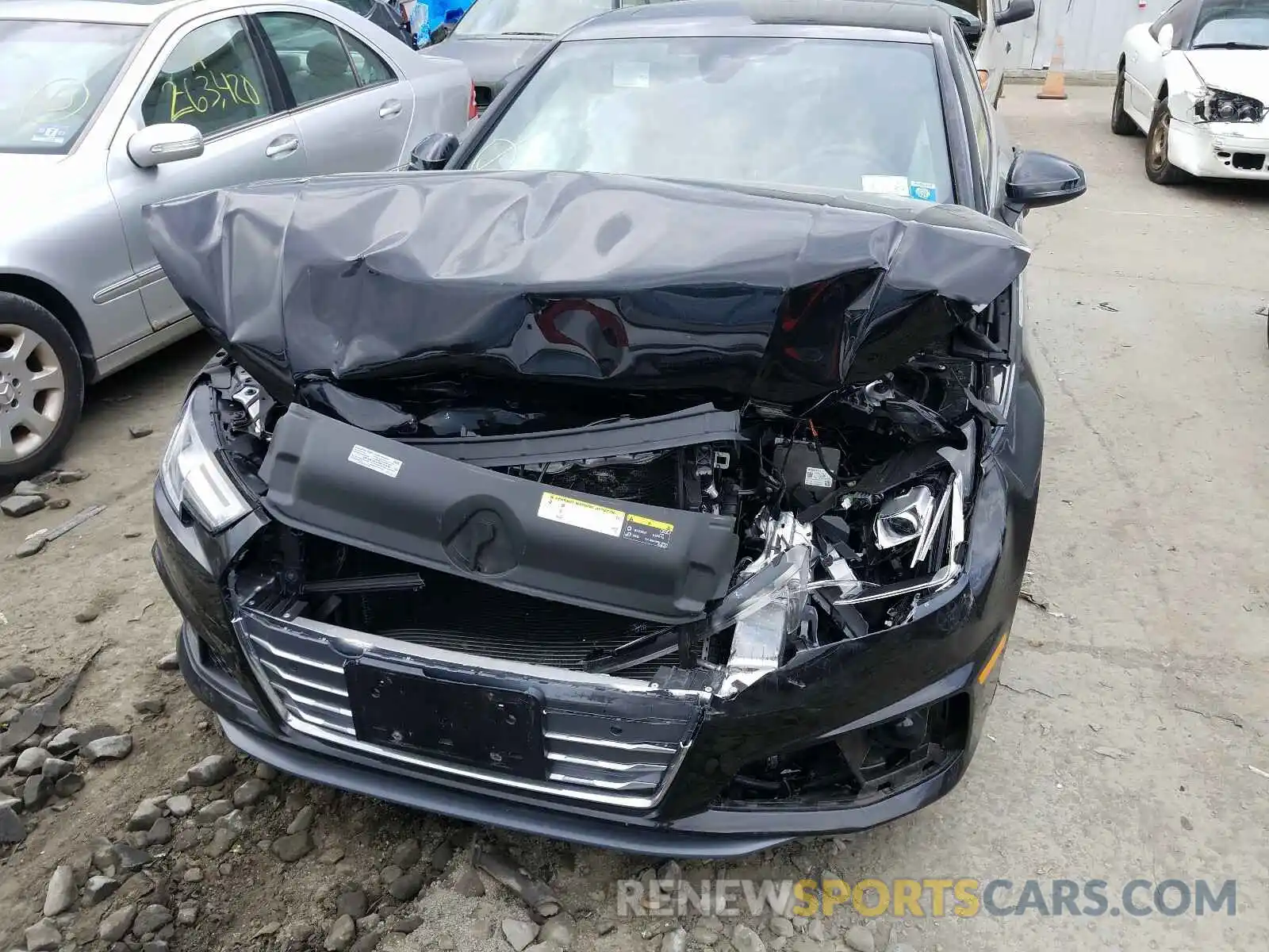 9 Photograph of a damaged car WAUENAF48KN005814 AUDI A4 2019