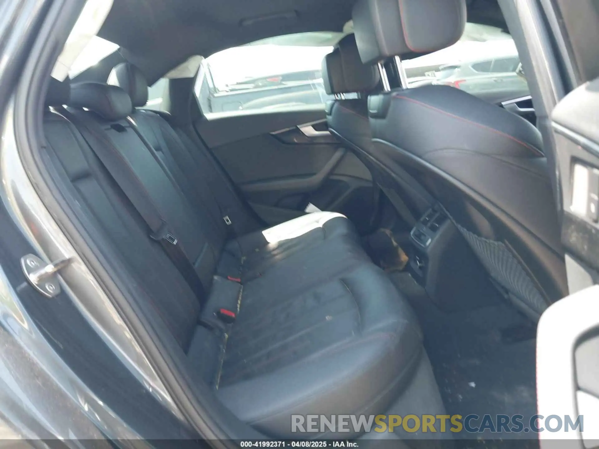 8 Photograph of a damaged car WAUENAF49KA014187 AUDI A4 2019