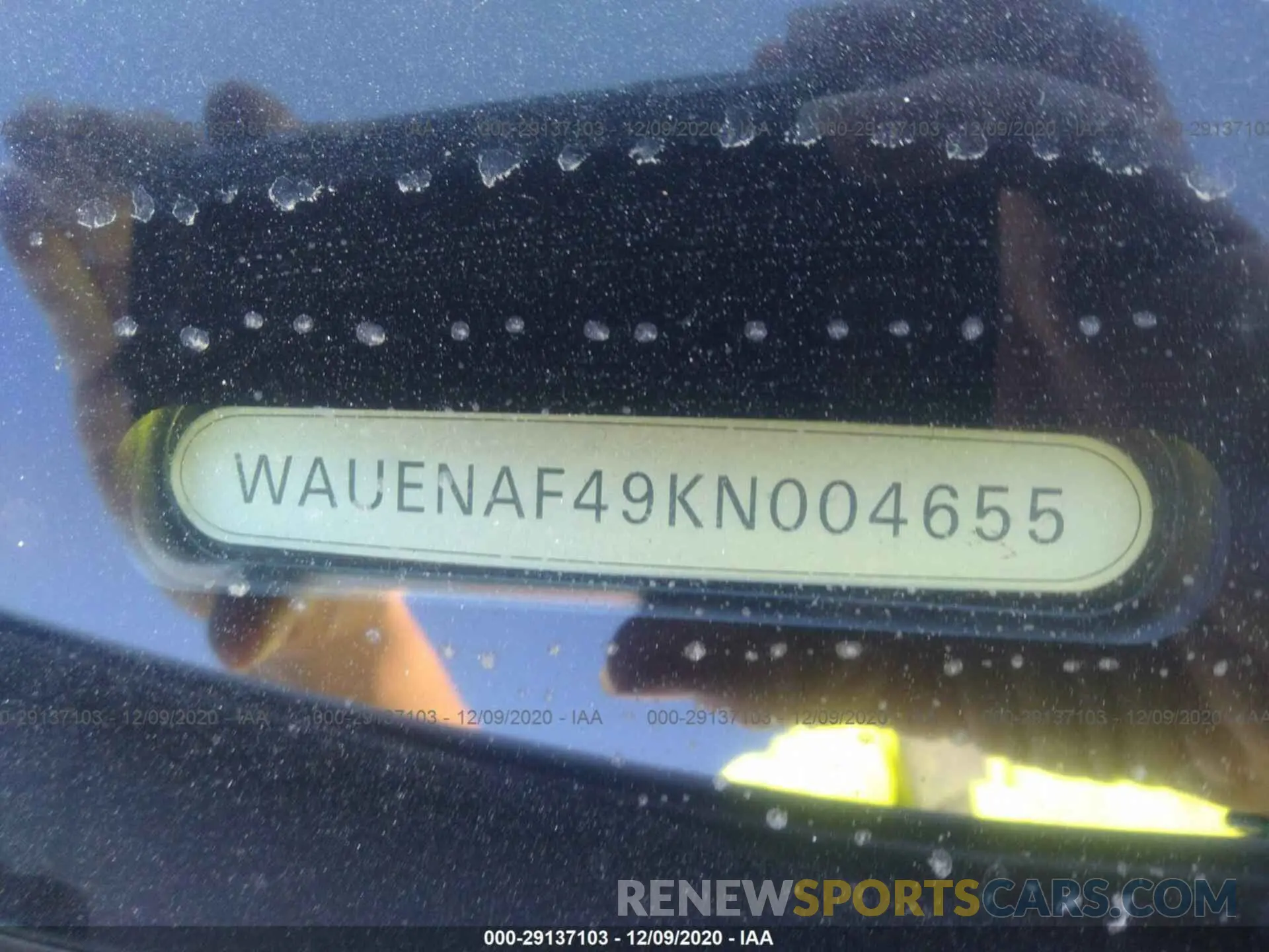 9 Photograph of a damaged car WAUENAF49KN004655 AUDI A4 2019