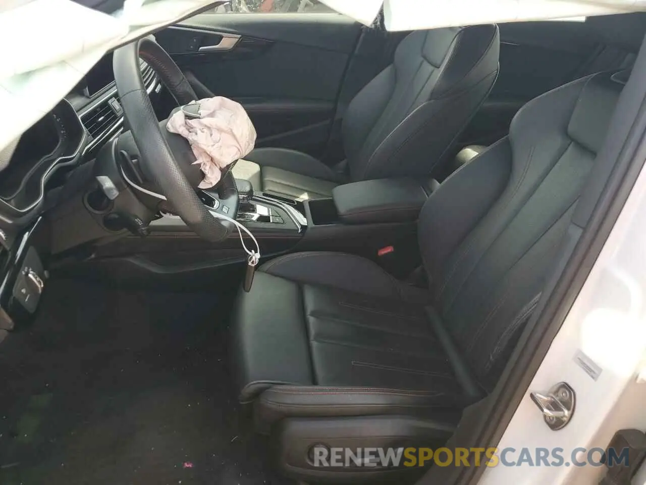 7 Photograph of a damaged car WAUFNAF43KA002217 AUDI A4 2019