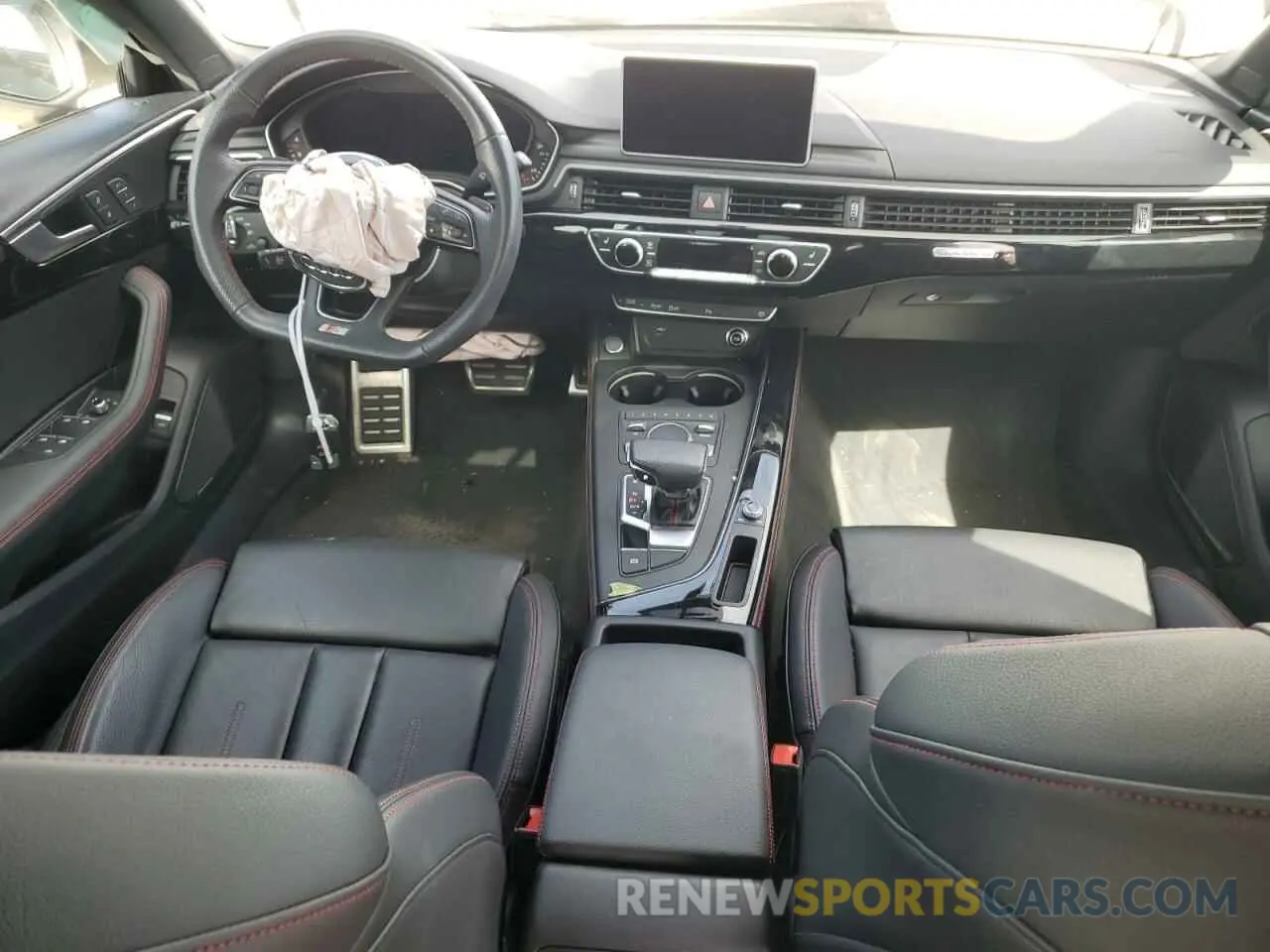 8 Photograph of a damaged car WAUFNAF43KA002217 AUDI A4 2019