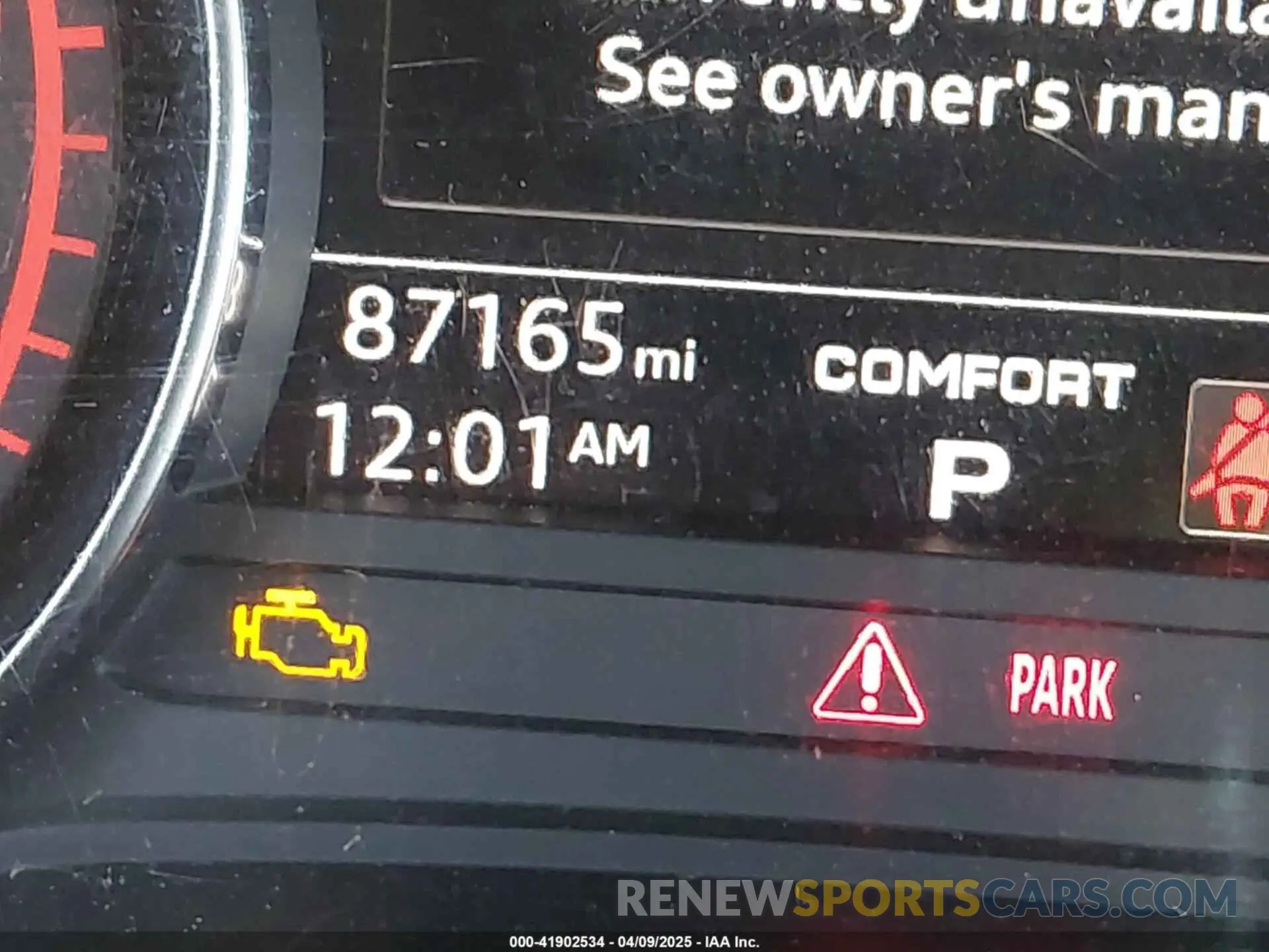 15 Photograph of a damaged car WAUGMAF40KN002742 AUDI A4 2019