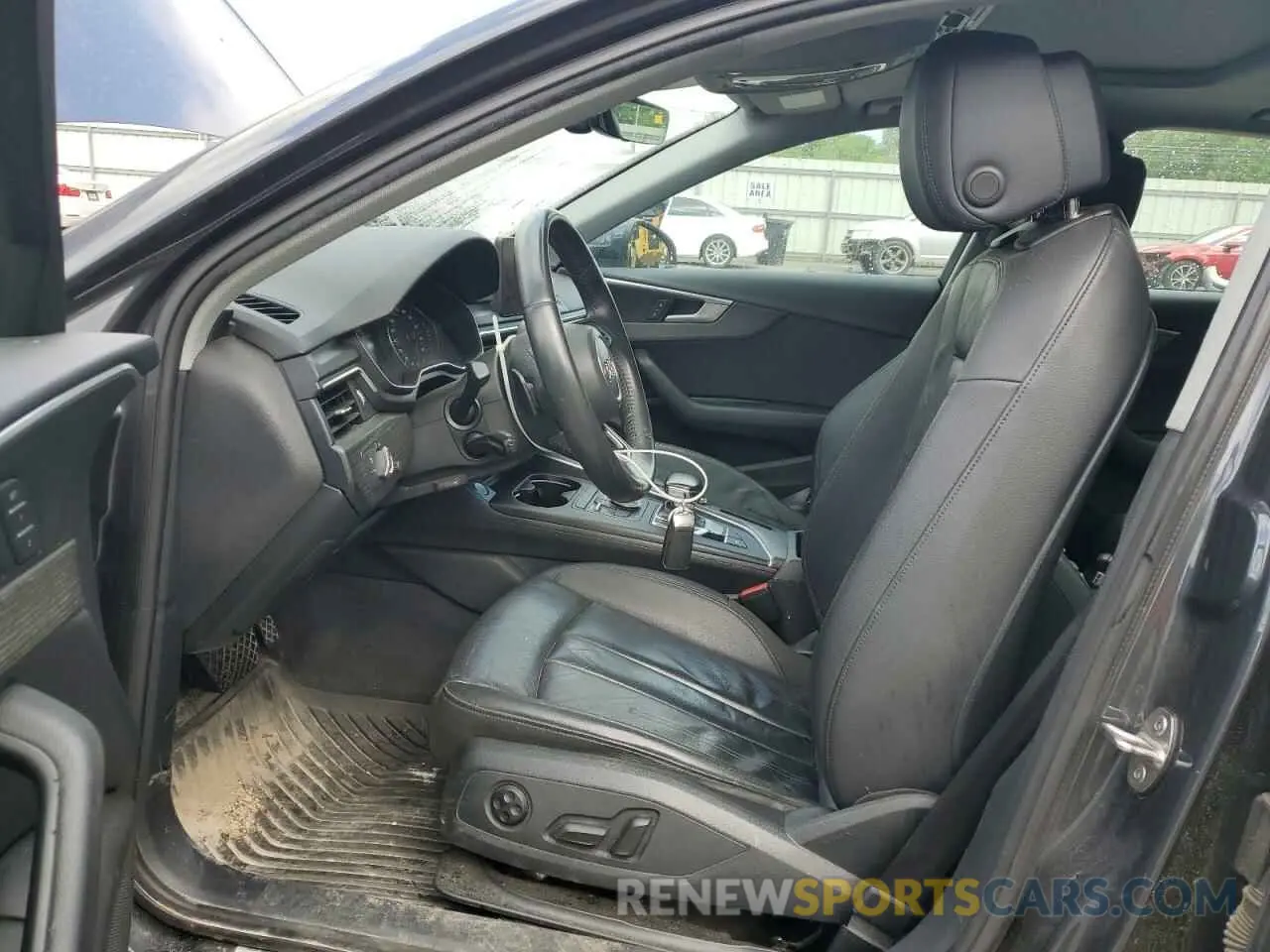 7 Photograph of a damaged car WAUGMAF41KN006122 AUDI A4 2019