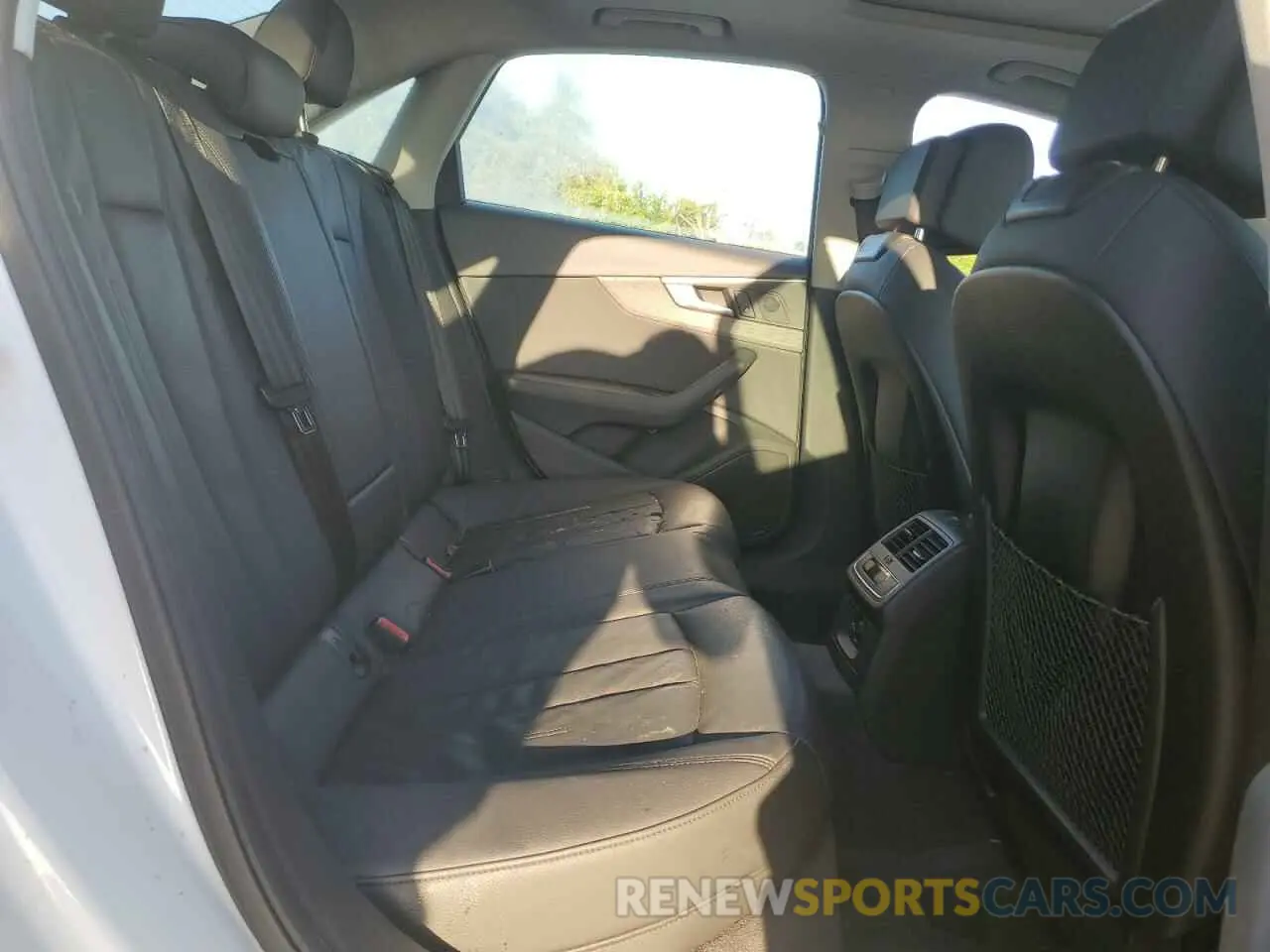 10 Photograph of a damaged car WAUGMAF41KN007643 AUDI A4 2019