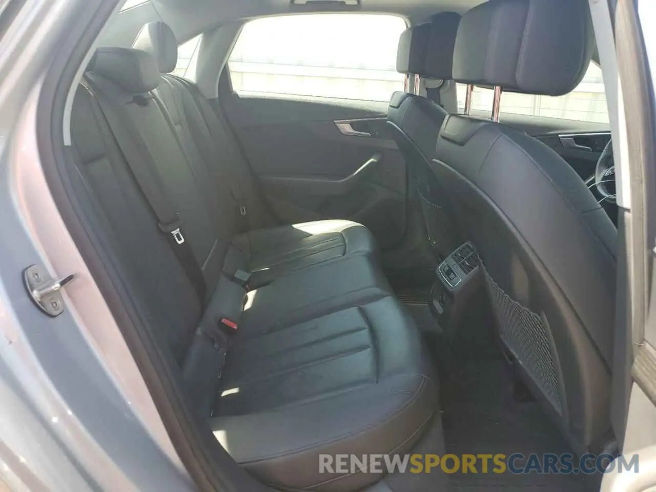 10 Photograph of a damaged car WAUGMAF42KN016268 AUDI A4 2019