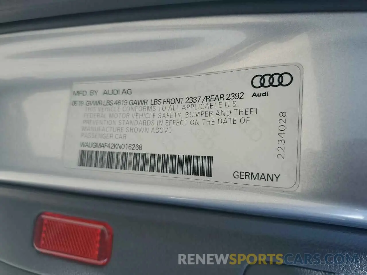 12 Photograph of a damaged car WAUGMAF42KN016268 AUDI A4 2019