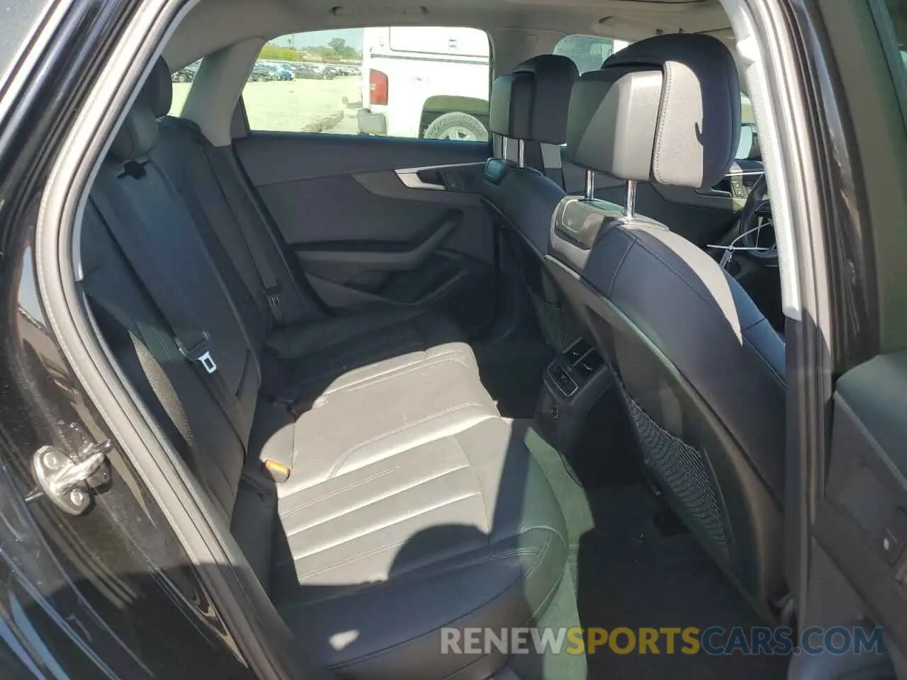 10 Photograph of a damaged car WAUGMAF44KN005370 AUDI A4 2019