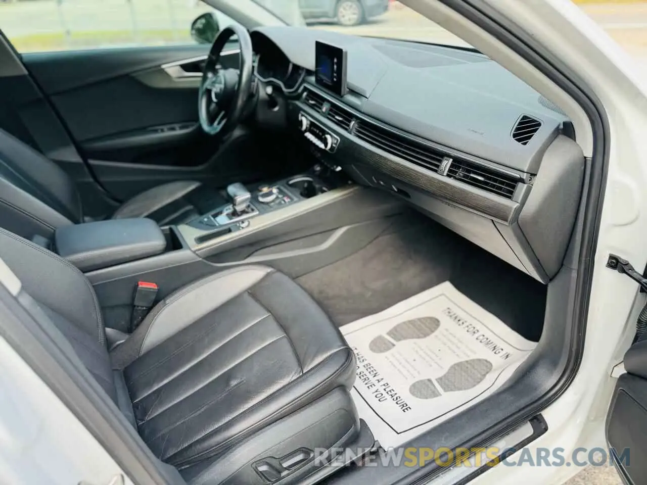 5 Photograph of a damaged car WAUGMAF46KN007881 AUDI A4 2019