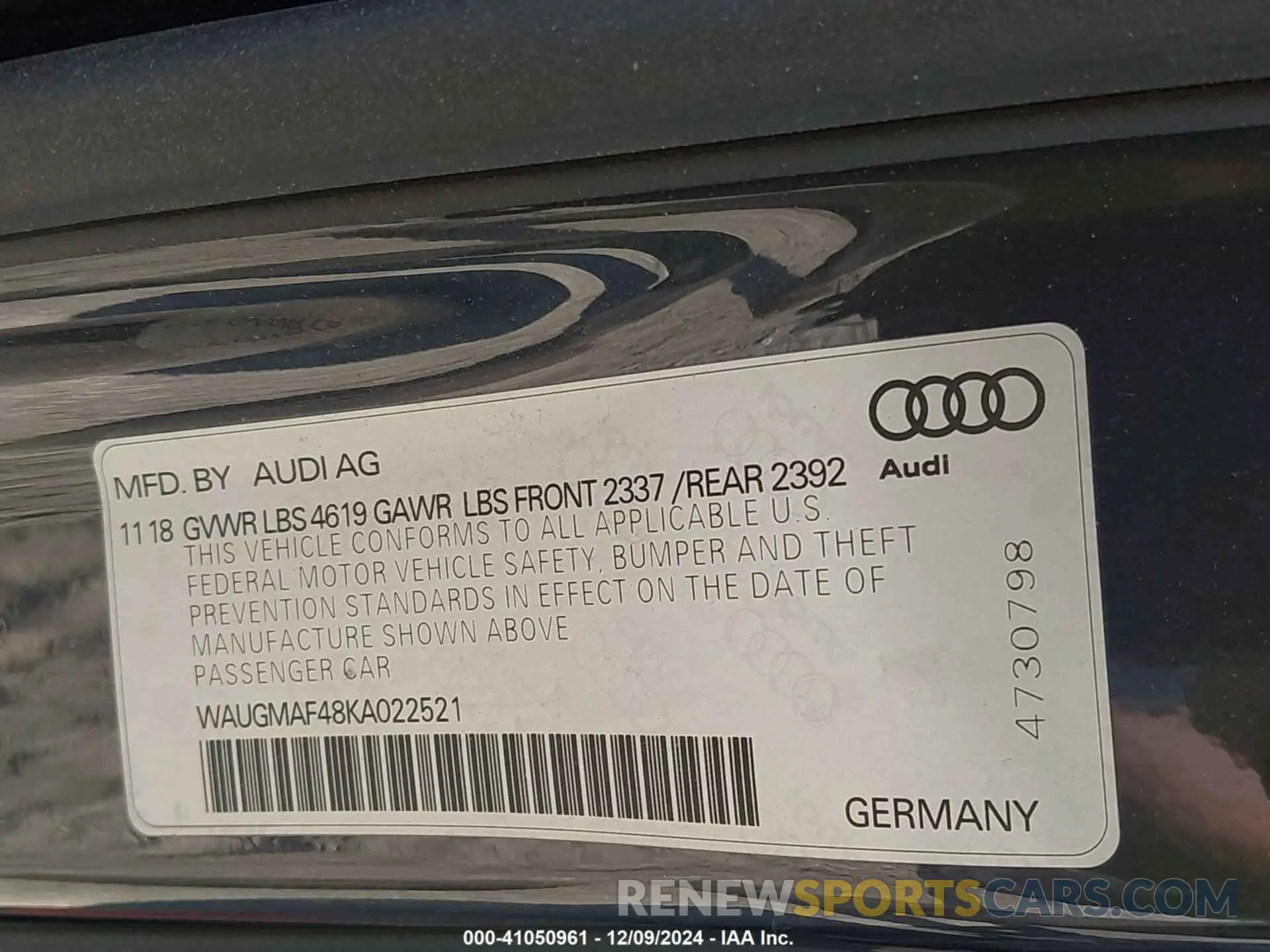 9 Photograph of a damaged car WAUGMAF48KA022521 AUDI A4 2019