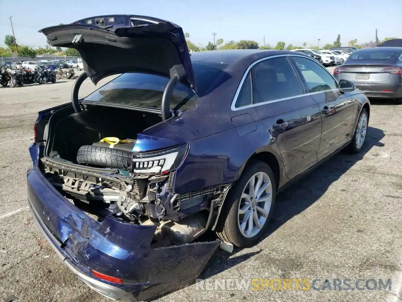 4 Photograph of a damaged car WAUGMAF48KN002715 AUDI A4 2019