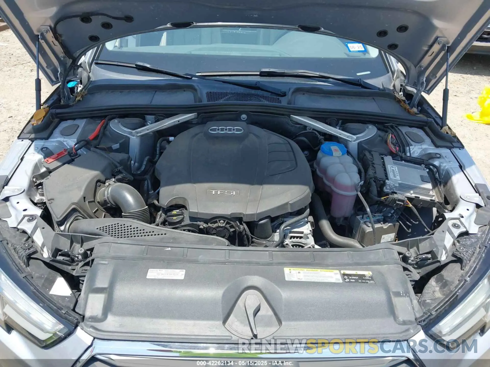 10 Photograph of a damaged car WAUGMAF48KN004870 AUDI A4 2019