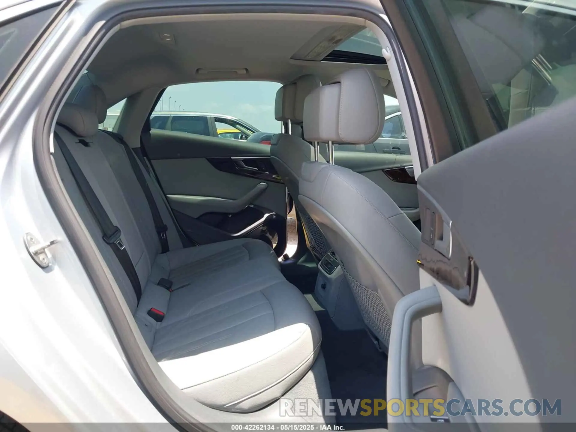 8 Photograph of a damaged car WAUGMAF48KN004870 AUDI A4 2019