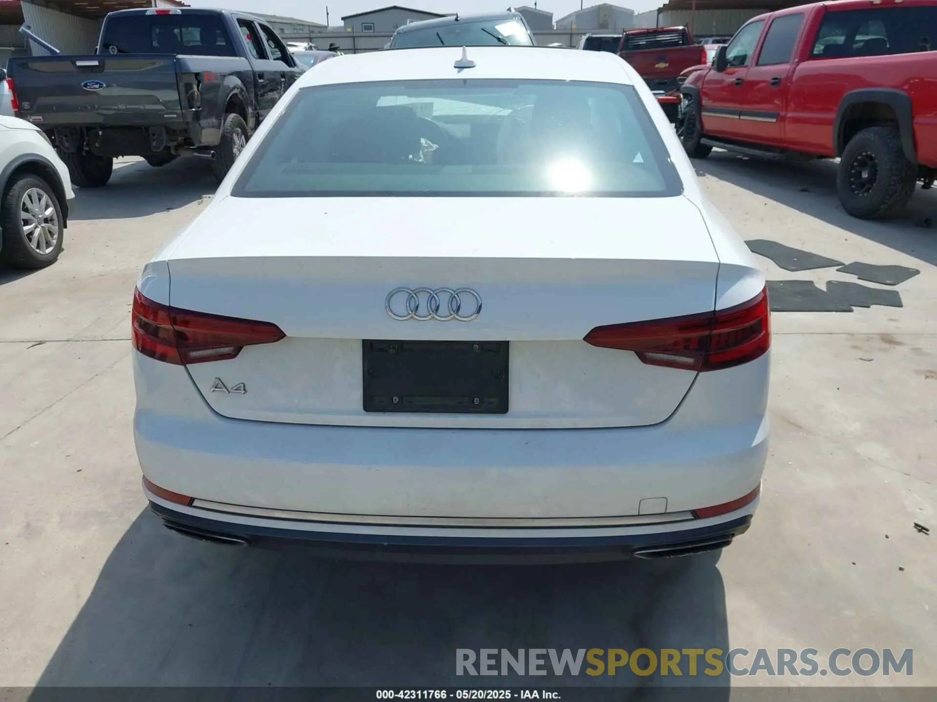 16 Photograph of a damaged car WAUGMAF48KN007428 AUDI A4 2019