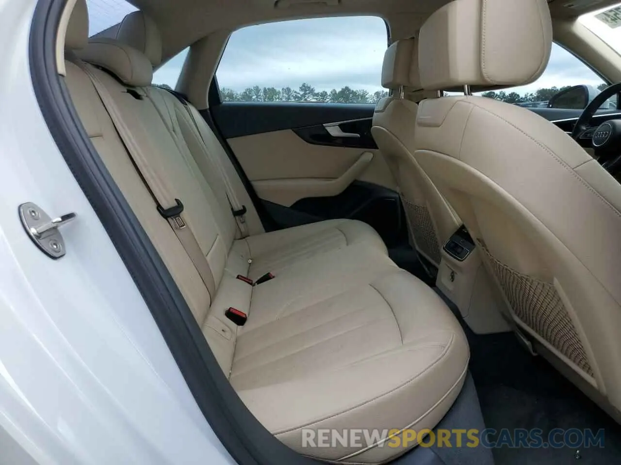 10 Photograph of a damaged car WAUGMAF48KN008241 AUDI A4 2019