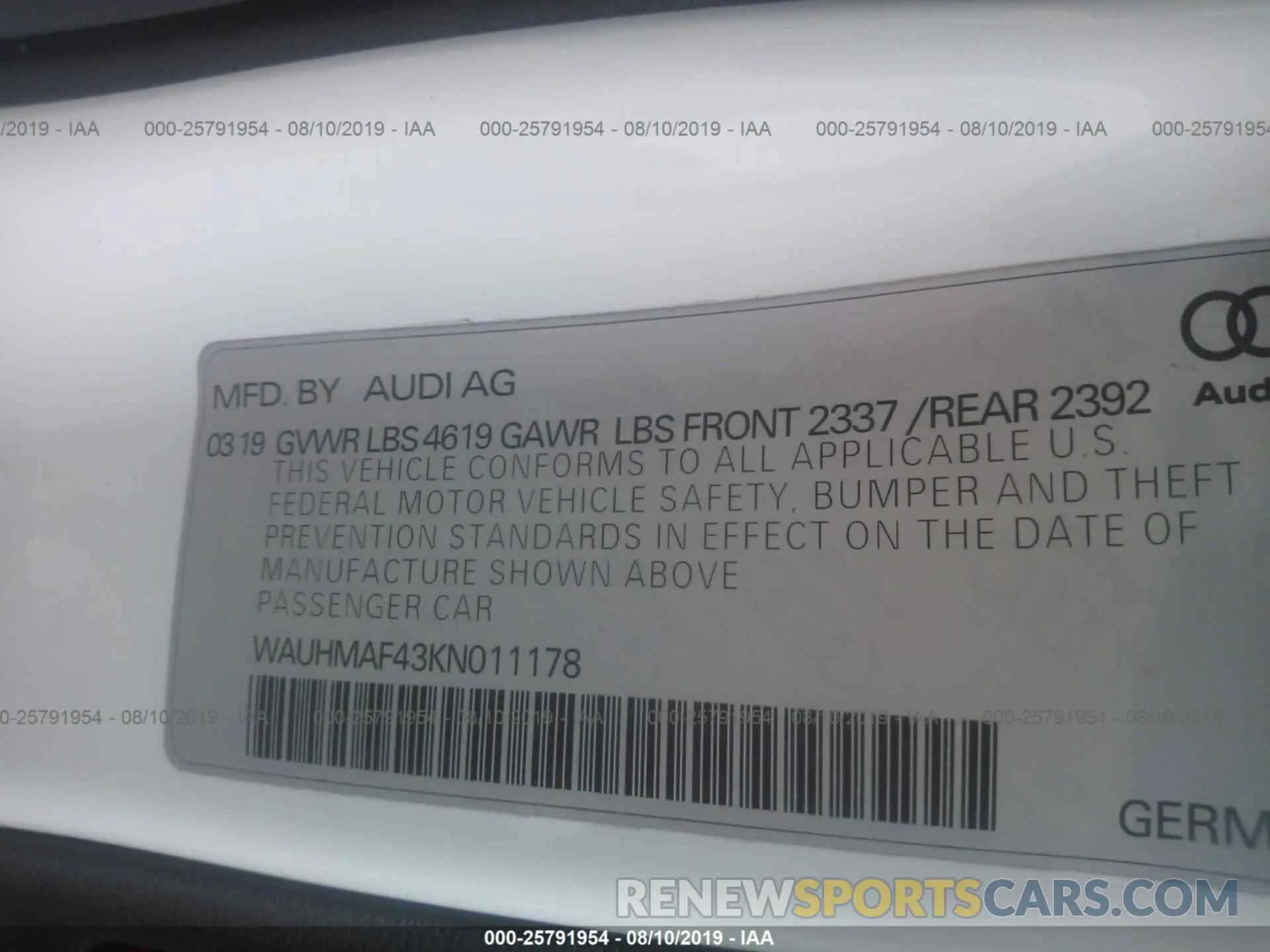 9 Photograph of a damaged car WAUHMAF43KN011178 AUDI A4 2019