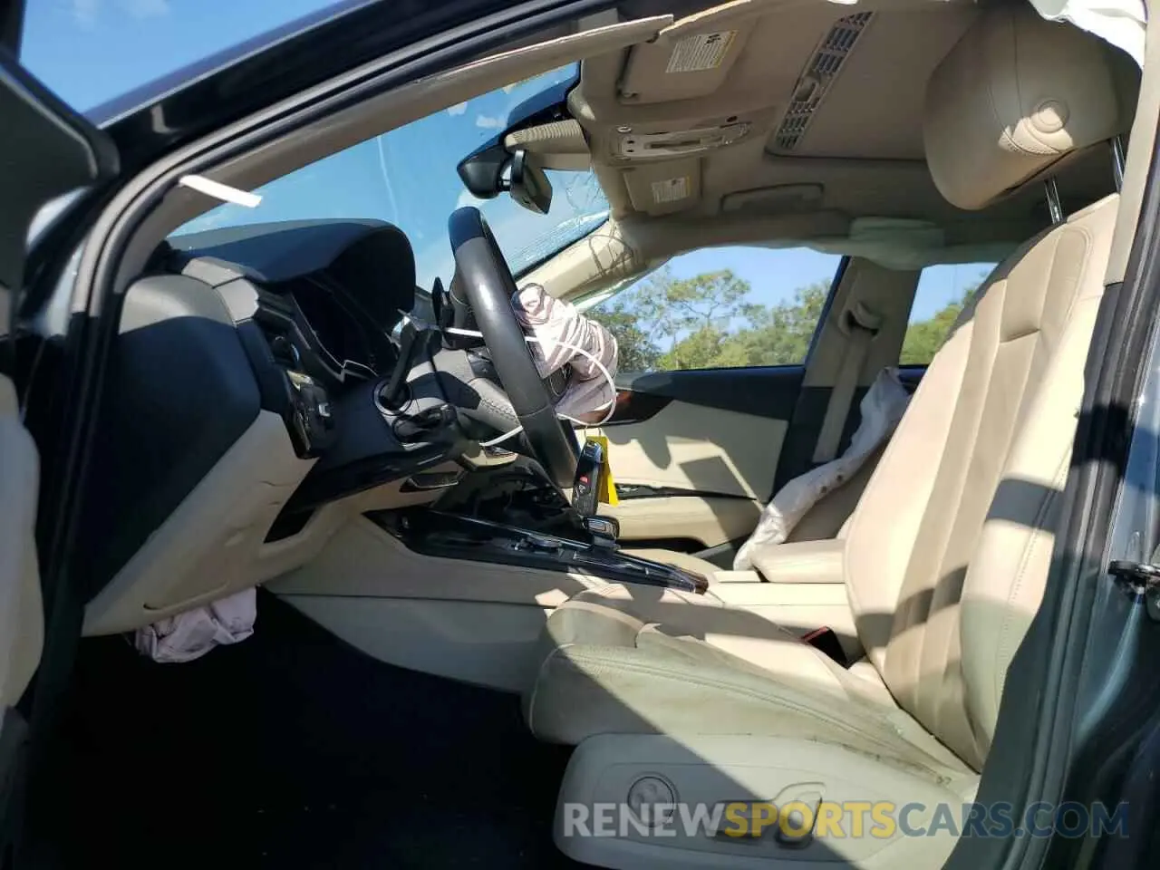 7 Photograph of a damaged car WAUHMAF46KN005469 AUDI A4 2019