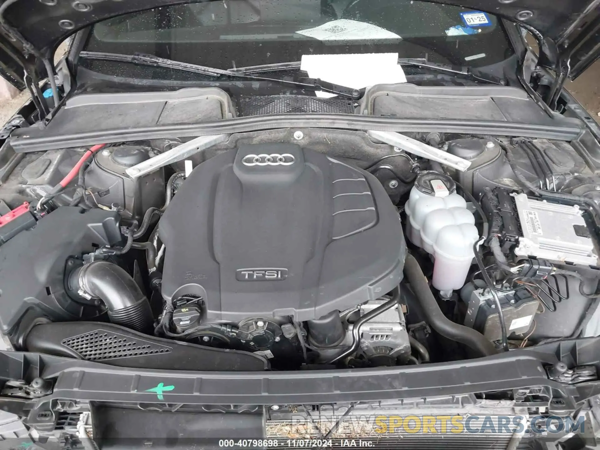 10 Photograph of a damaged car WAUHMAF46KN016035 AUDI A4 2019