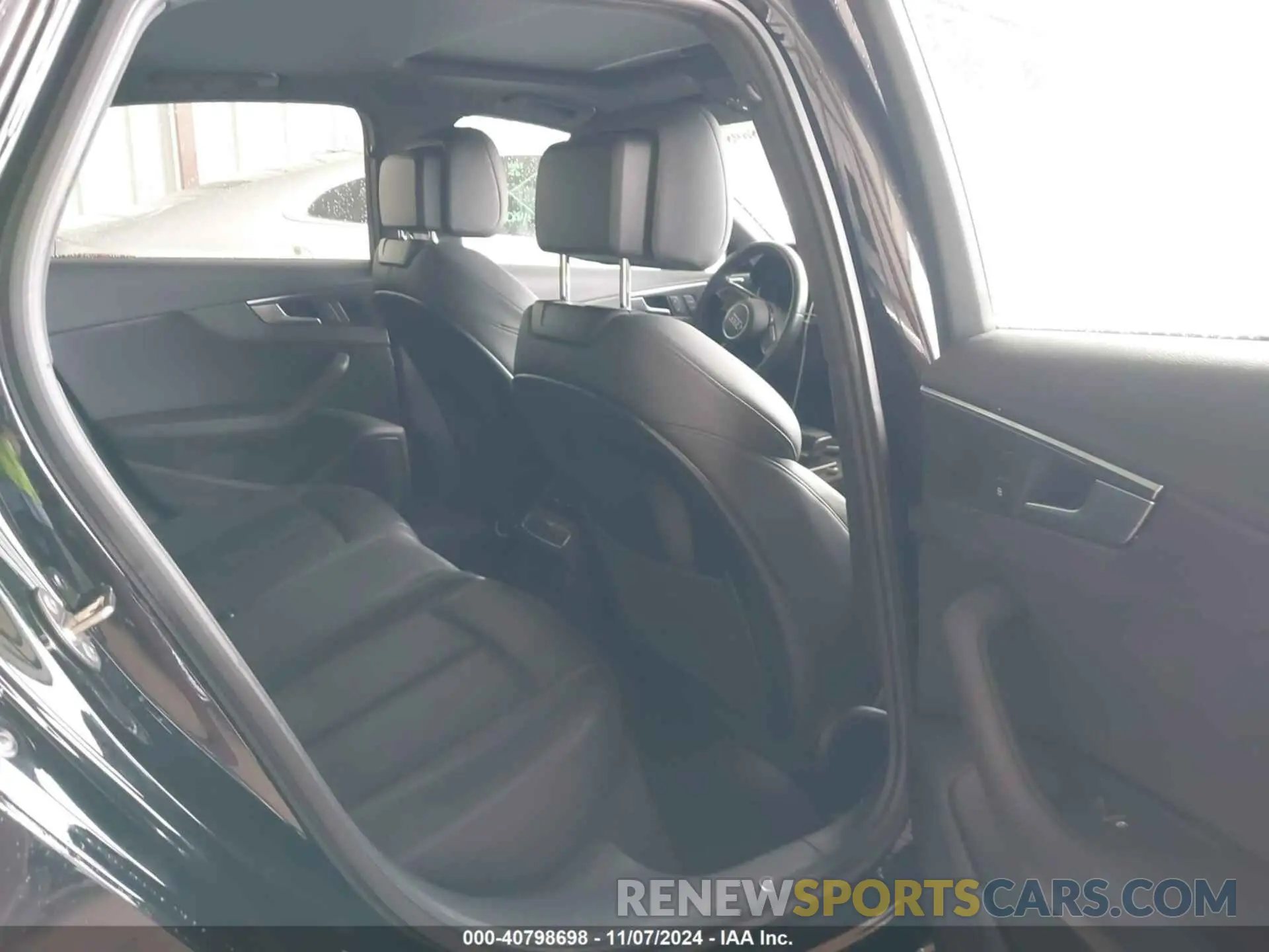 8 Photograph of a damaged car WAUHMAF46KN016035 AUDI A4 2019