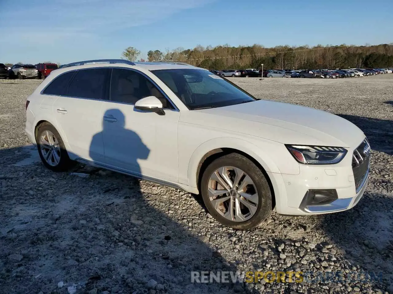 4 Photograph of a damaged car WA19NAF40LA028365 AUDI A4 2020