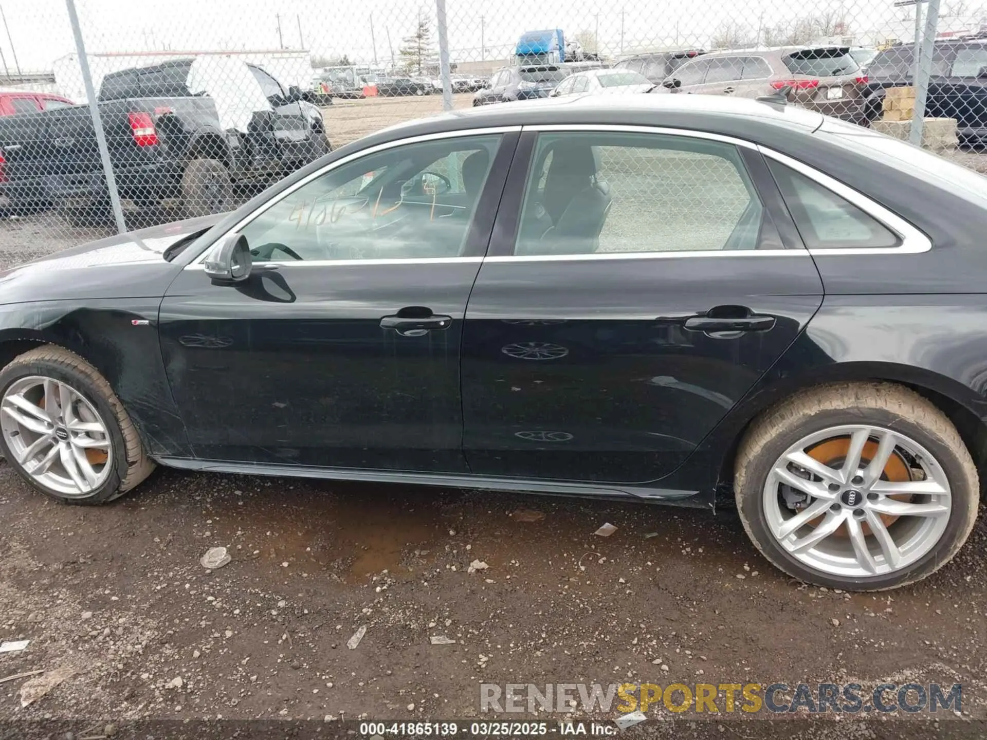 15 Photograph of a damaged car WAUENAF41LA039182 AUDI A4 2020