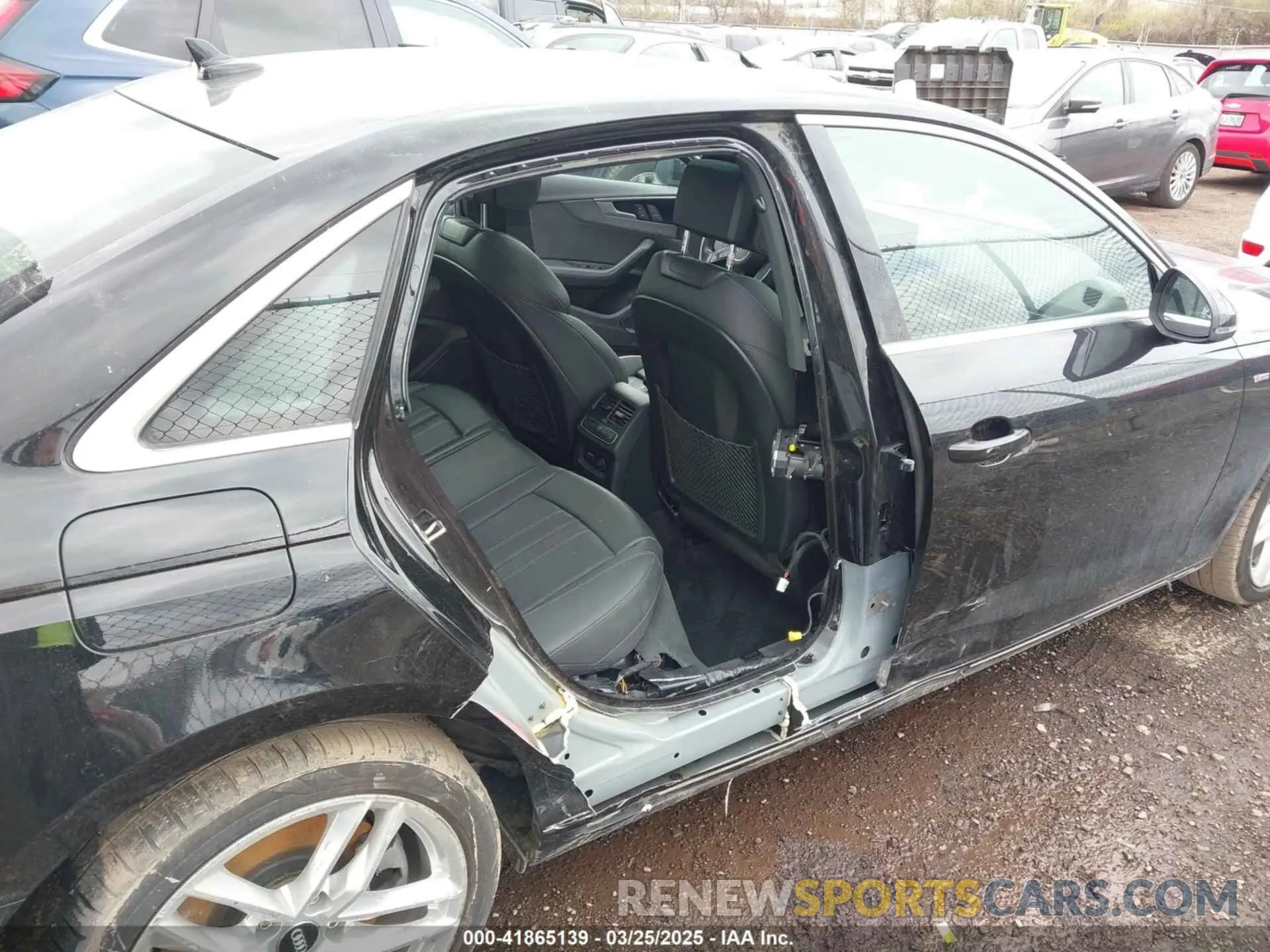 6 Photograph of a damaged car WAUENAF41LA039182 AUDI A4 2020