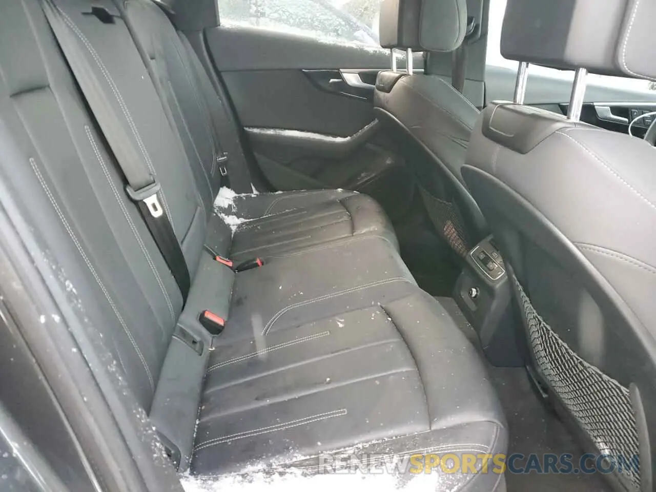 10 Photograph of a damaged car WAUENAF42LN007883 AUDI A4 2020