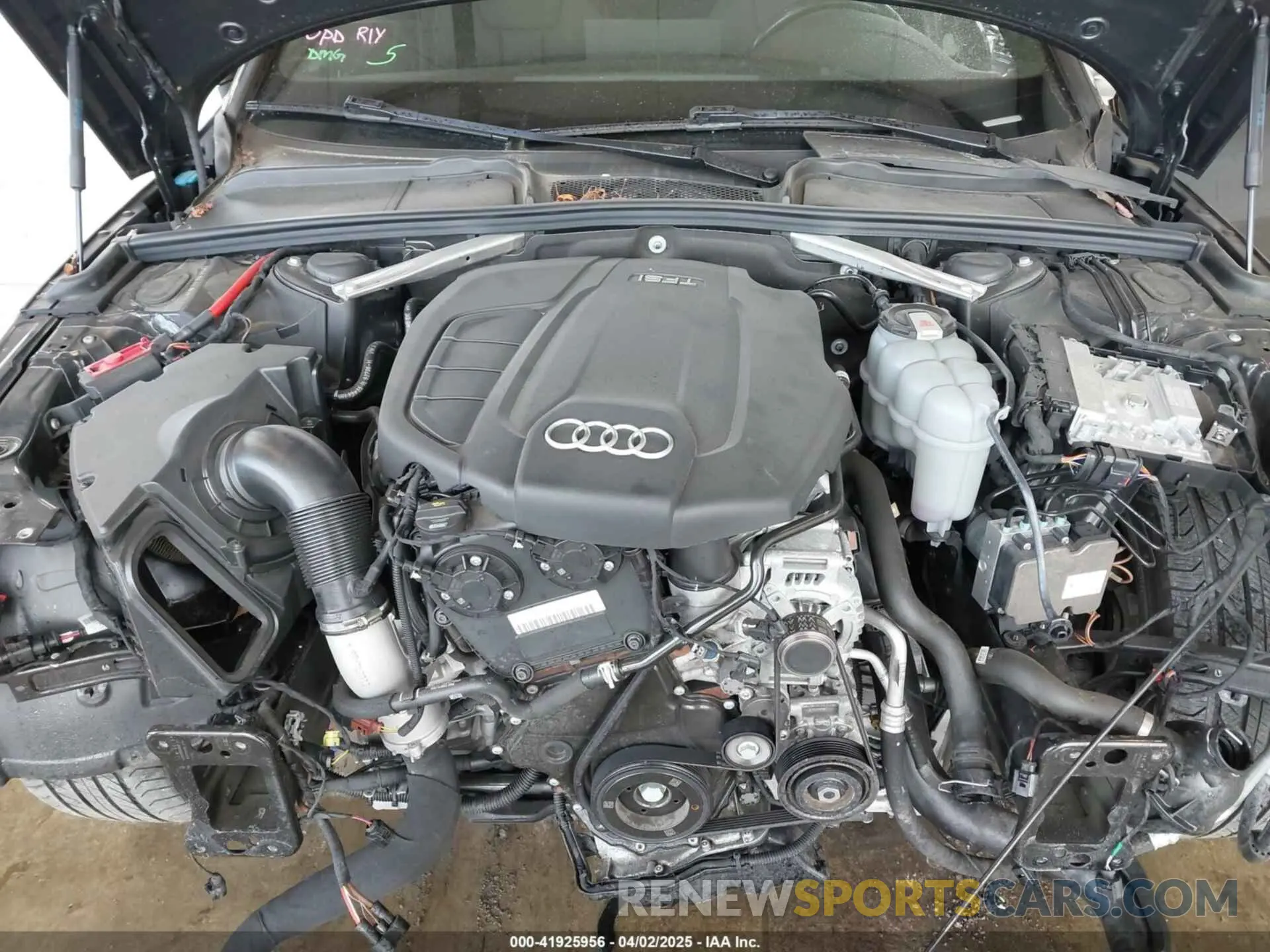 10 Photograph of a damaged car WAUENAF44LN010185 AUDI A4 2020