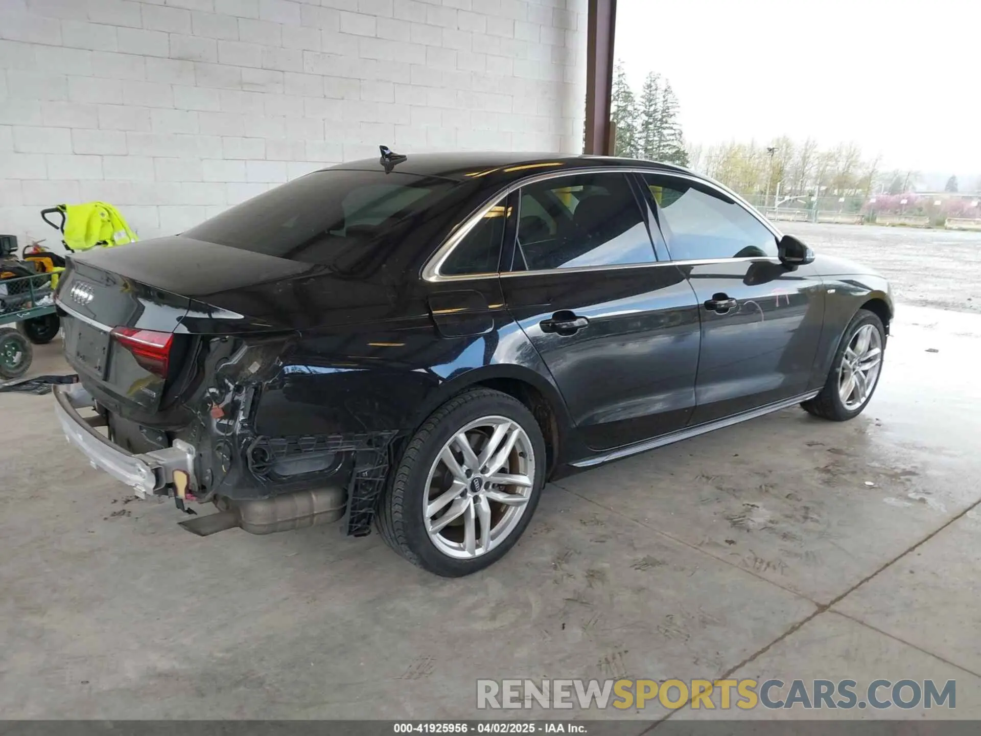 4 Photograph of a damaged car WAUENAF44LN010185 AUDI A4 2020