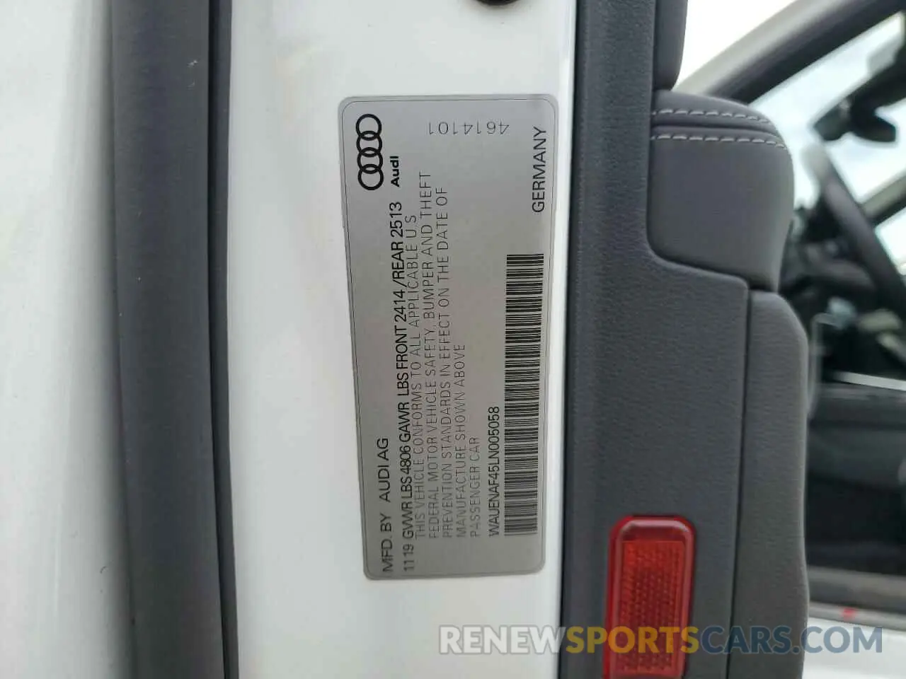 12 Photograph of a damaged car WAUENAF45LN005058 AUDI A4 2020