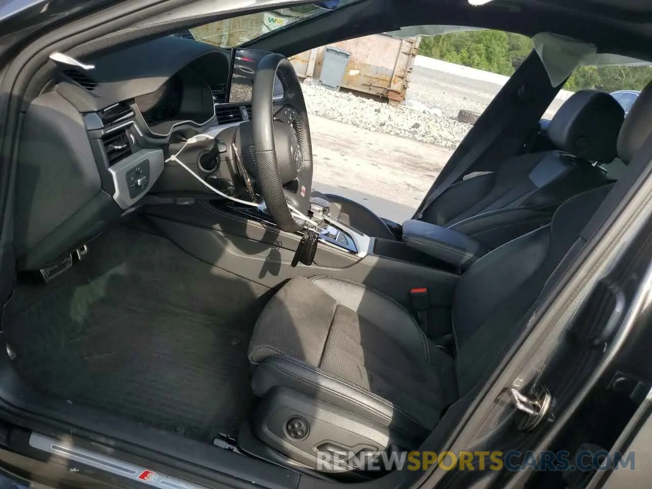 7 Photograph of a damaged car WAUENAF4XLN012359 AUDI A4 2020