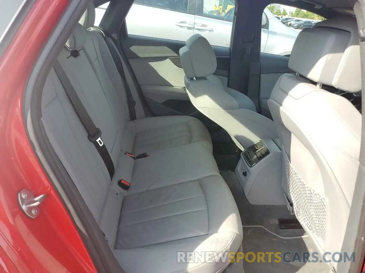 10 Photograph of a damaged car WAUFNAF42LA040801 AUDI A4 2020