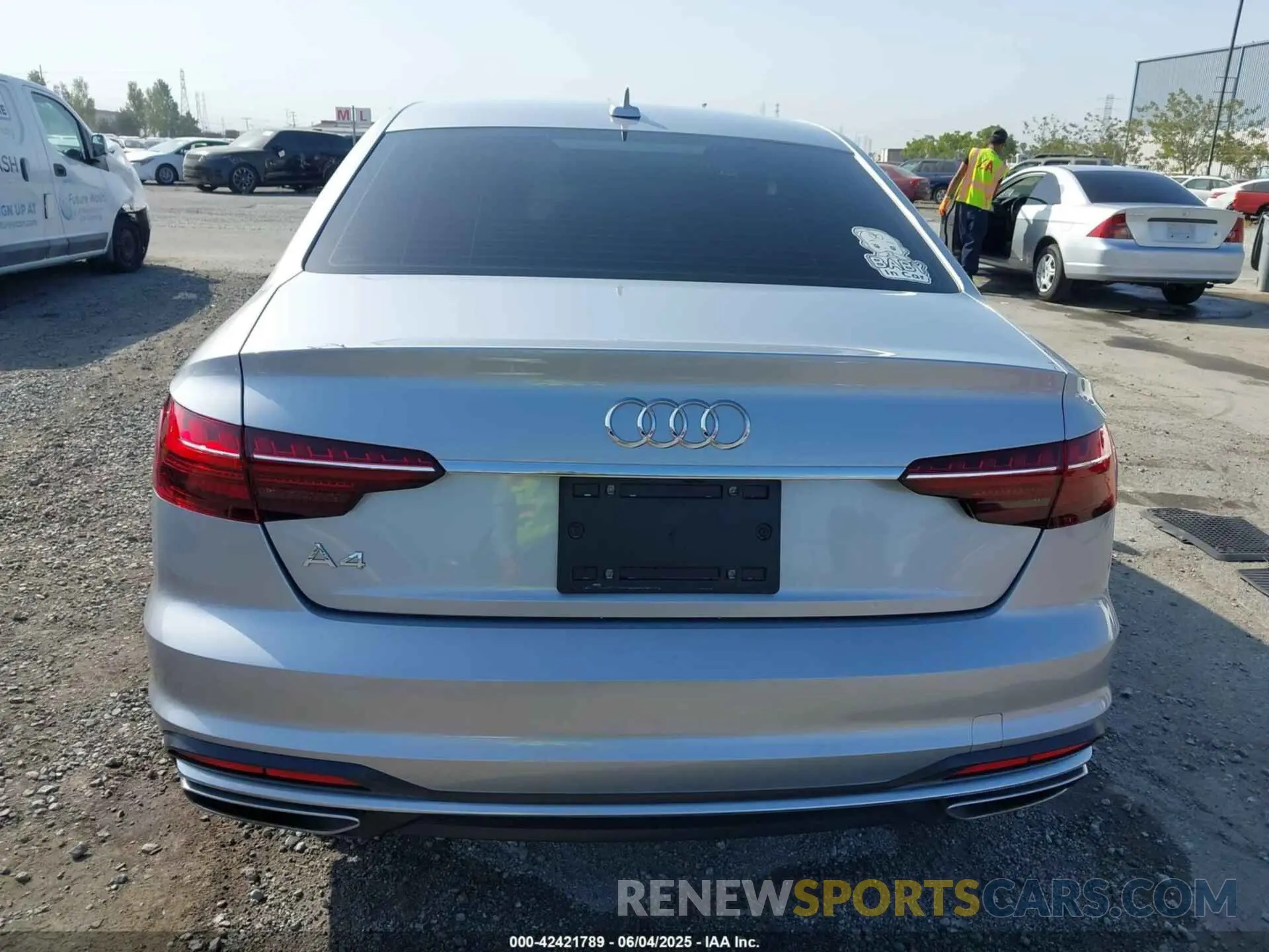 16 Photograph of a damaged car WAUGMAF40LN012785 AUDI A4 2020