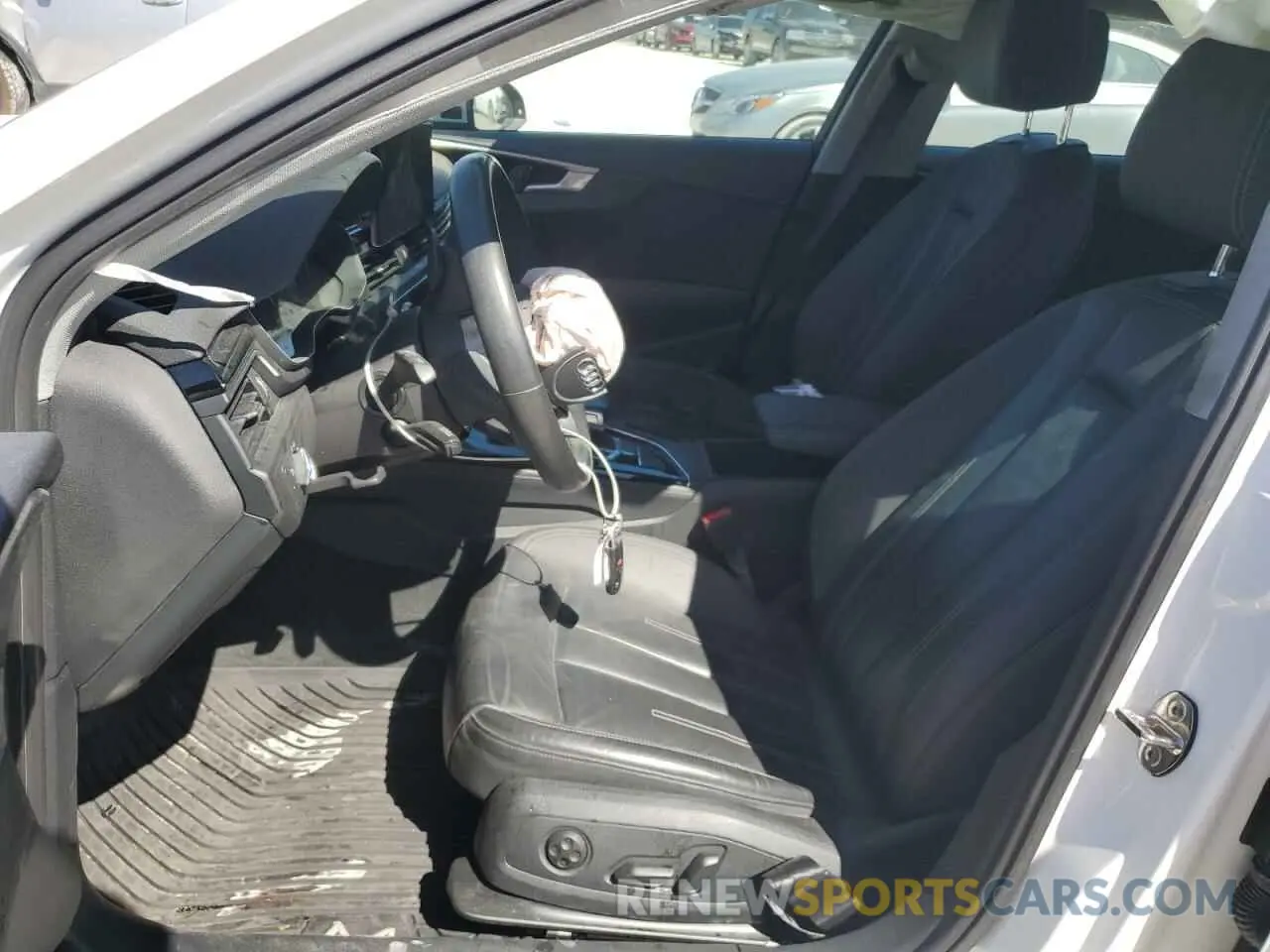 7 Photograph of a damaged car WAUGMAF41LN009636 AUDI A4 2020