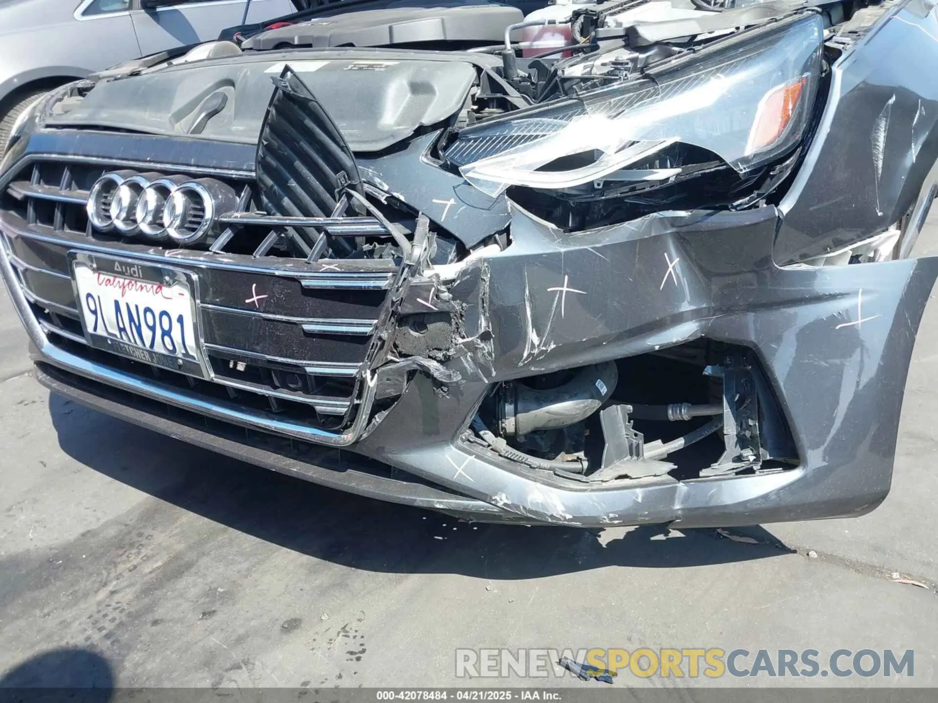 18 Photograph of a damaged car WAUGMAF46LN004092 AUDI A4 2020