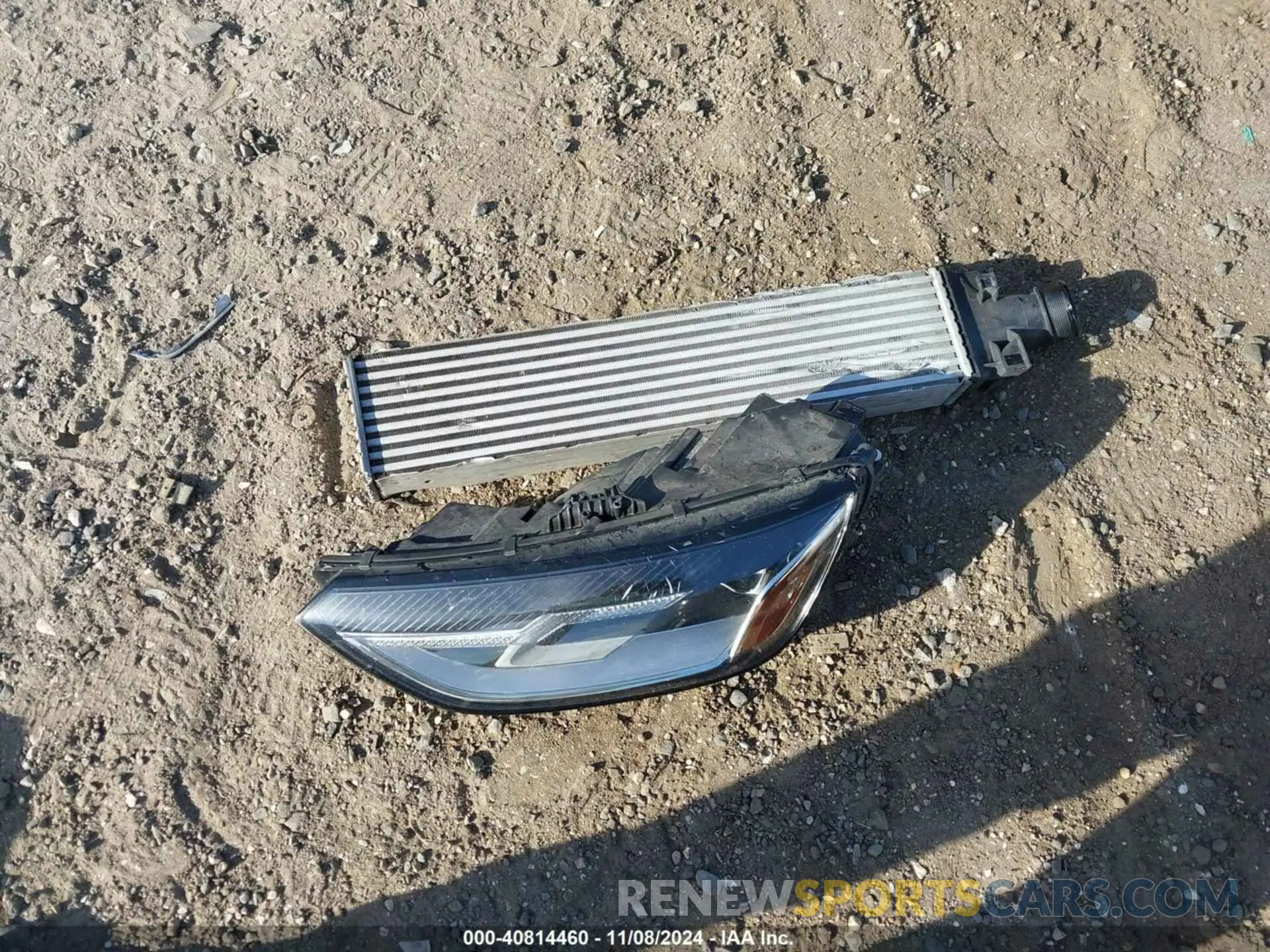 12 Photograph of a damaged car WAUGMAF46LN010250 AUDI A4 2020