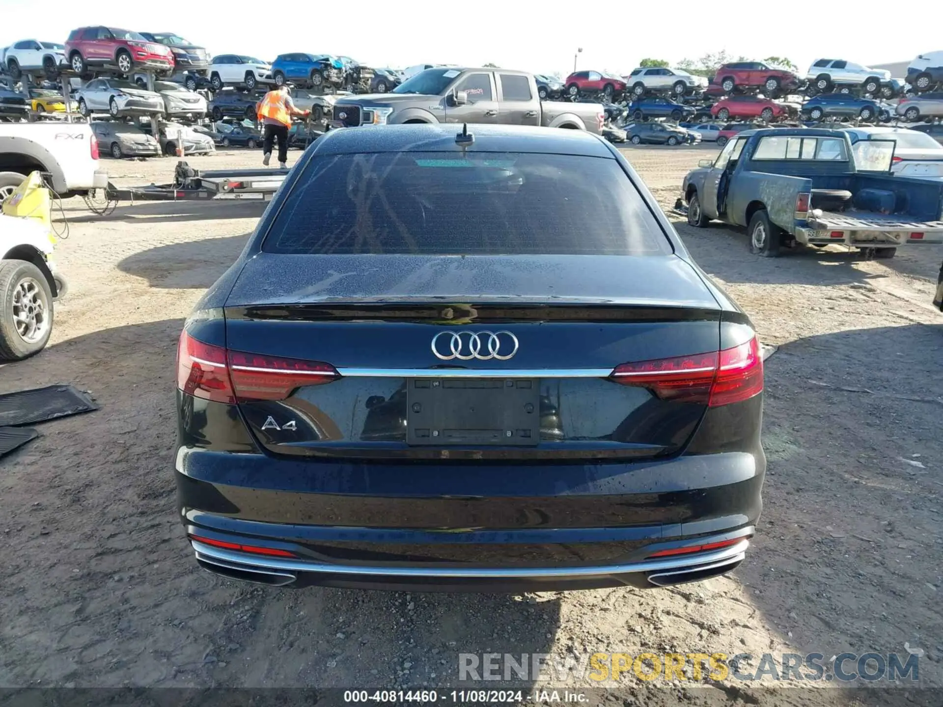 17 Photograph of a damaged car WAUGMAF46LN010250 AUDI A4 2020