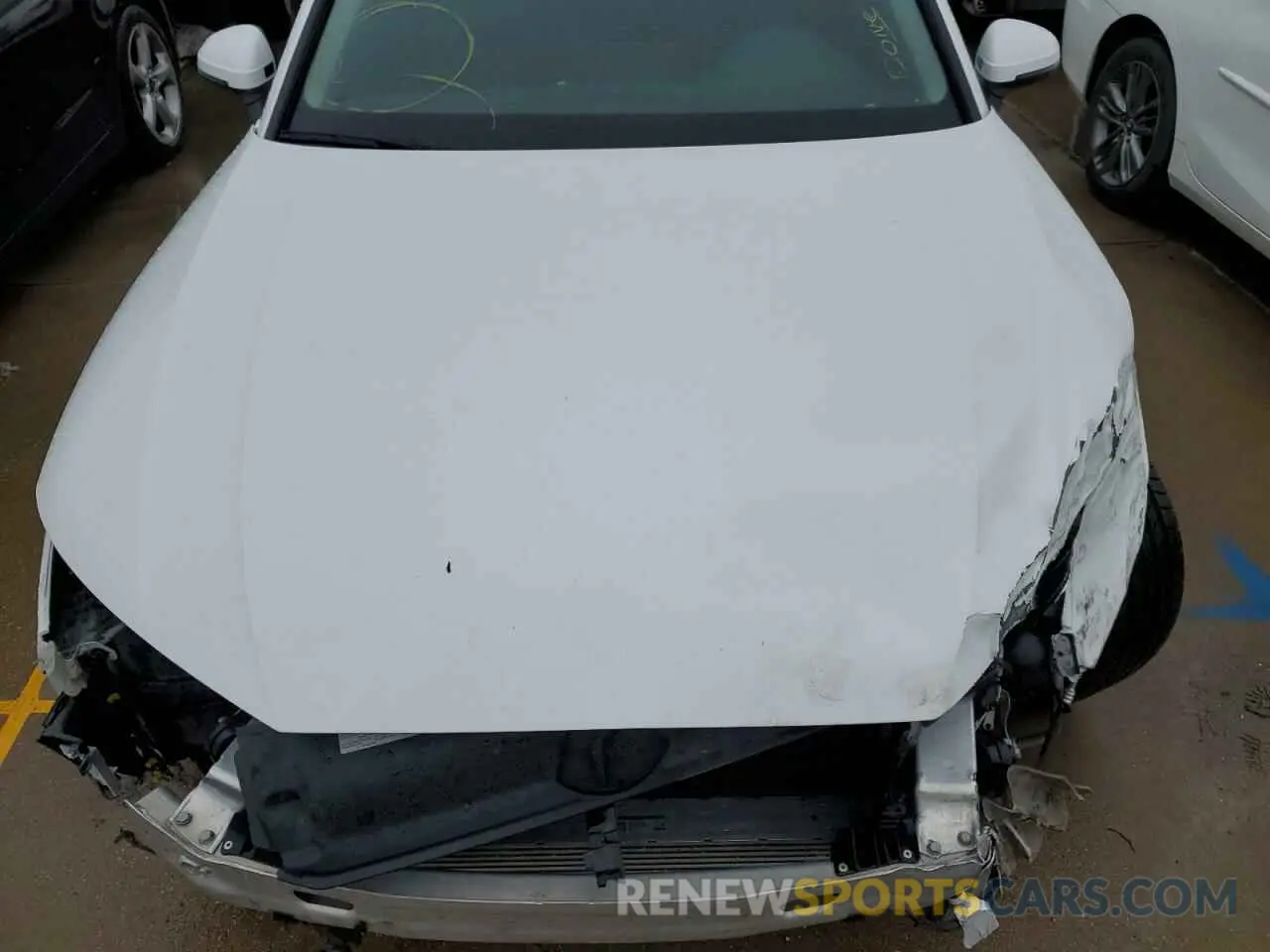 11 Photograph of a damaged car WAUGMAF47LN005008 AUDI A4 2020