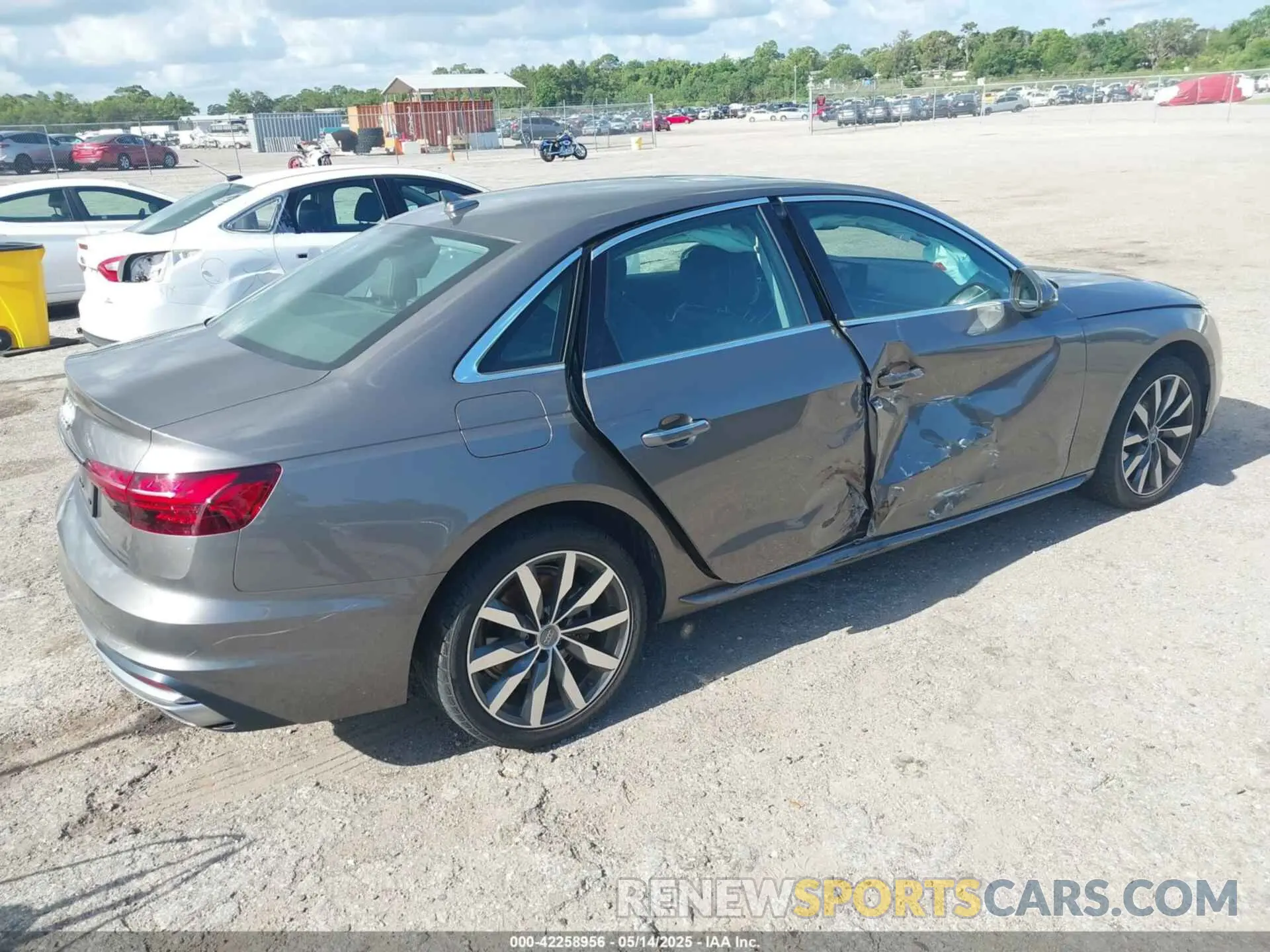 4 Photograph of a damaged car WAUGMAF48LA069968 AUDI A4 2020