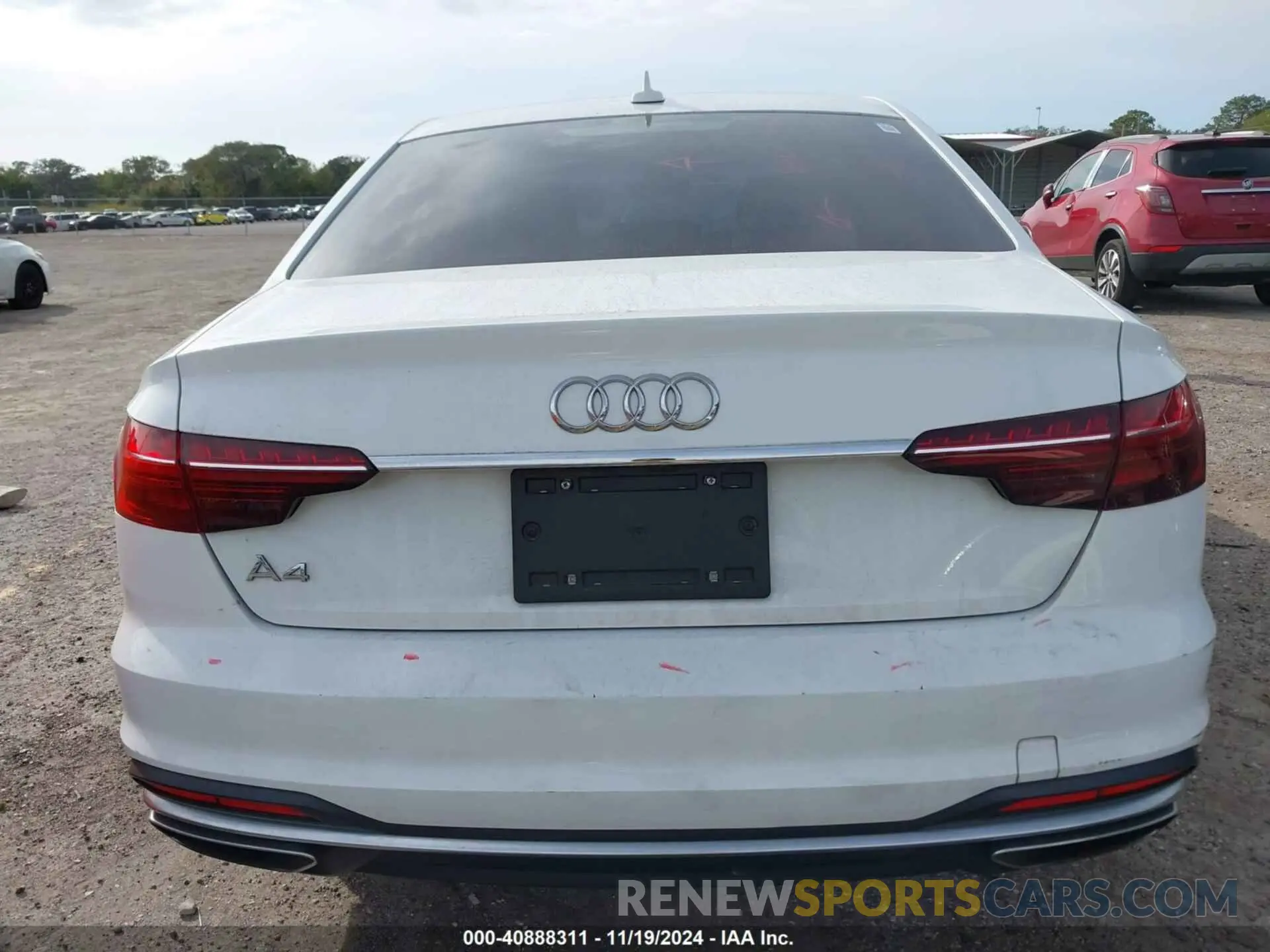 17 Photograph of a damaged car WAUGMAF49LA041175 AUDI A4 2020