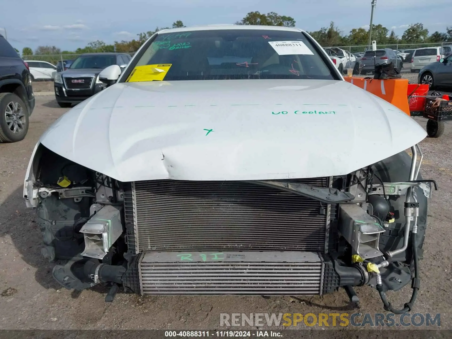 6 Photograph of a damaged car WAUGMAF49LA041175 AUDI A4 2020