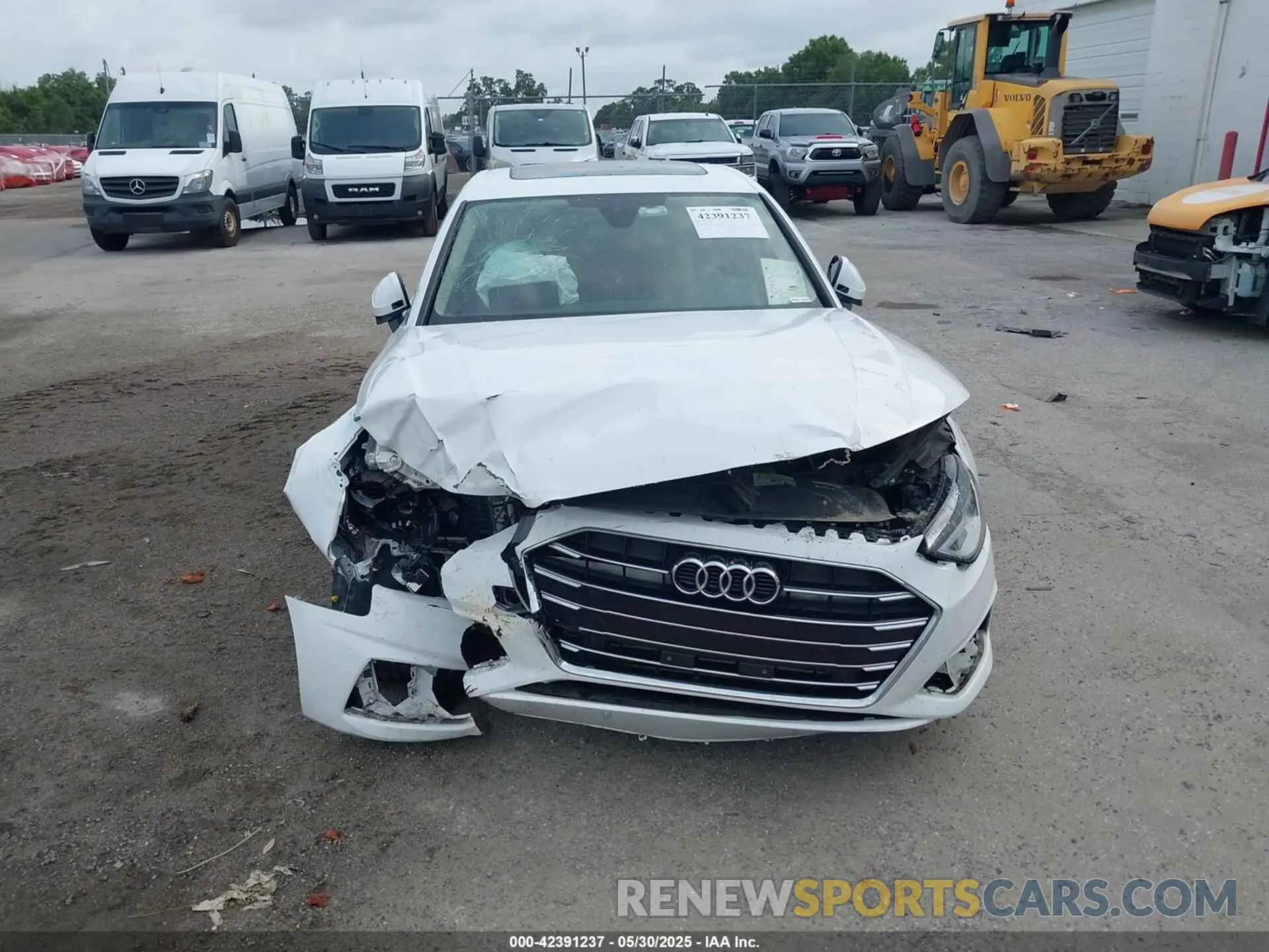 6 Photograph of a damaged car WAUGMAF49LA044903 AUDI A4 2020