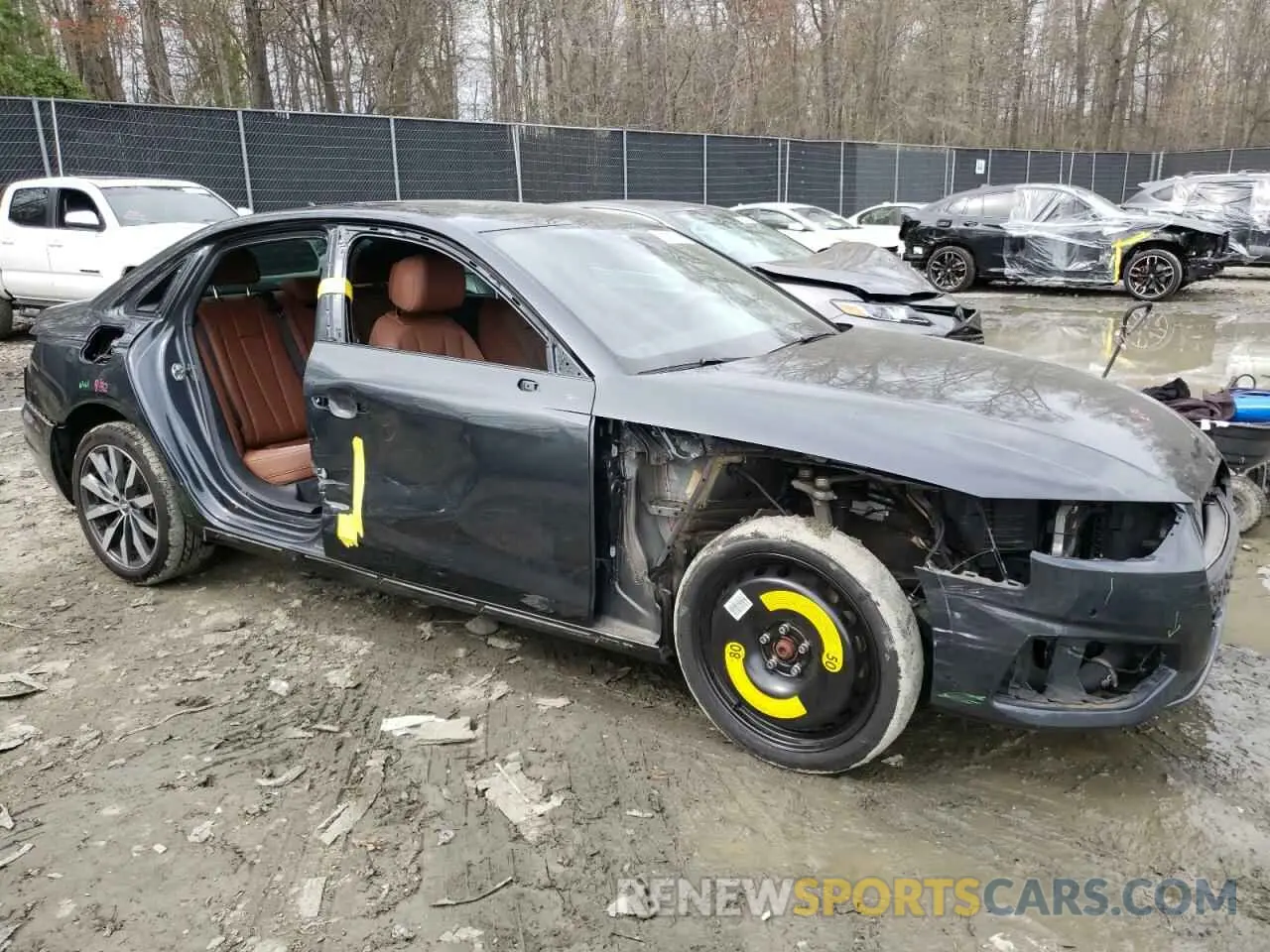 4 Photograph of a damaged car WAUHMAF4XLA061147 AUDI A4 2020