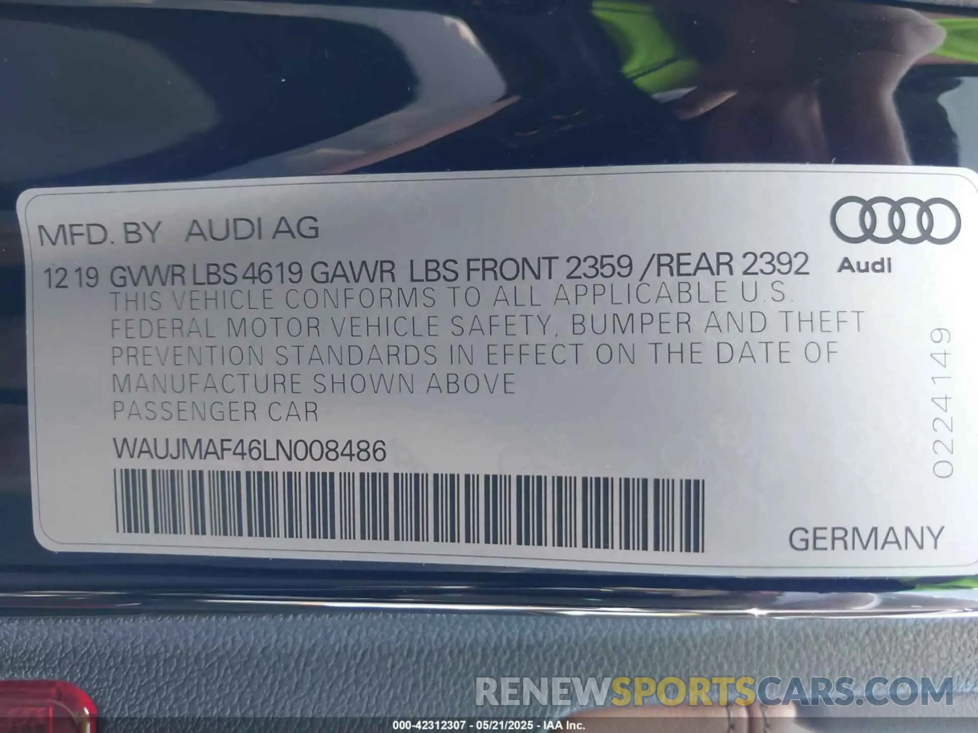 9 Photograph of a damaged car WAUJMAF46LN008486 AUDI A4 2020