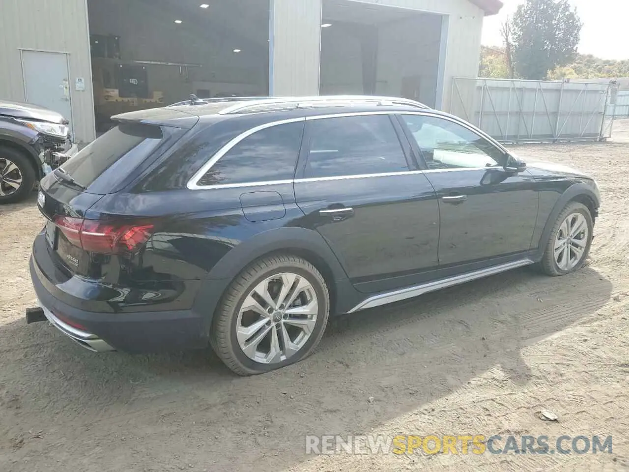 3 Photograph of a damaged car WA18AAF42MA004657 AUDI A4 2021