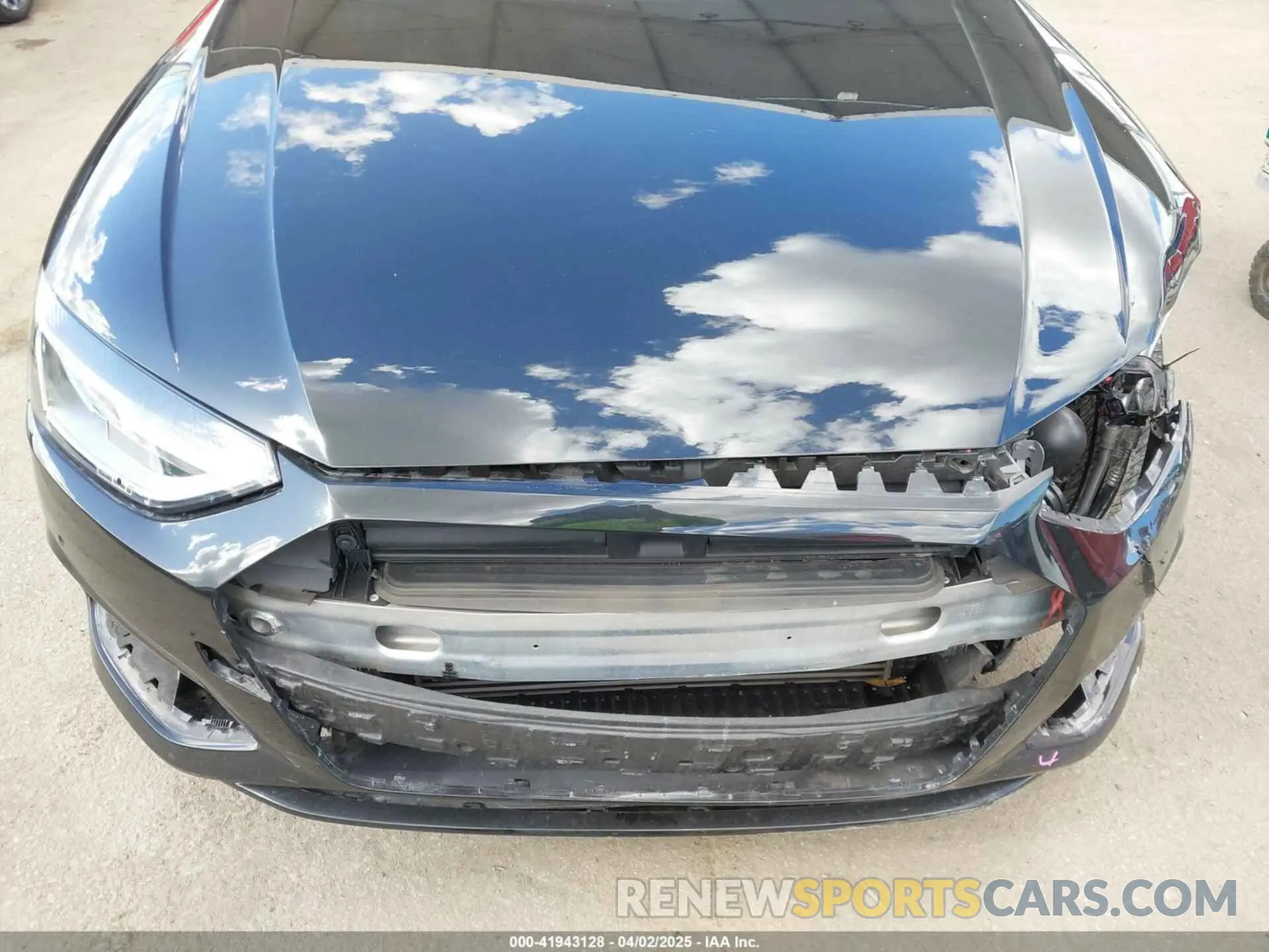 18 Photograph of a damaged car WAUABAF45MA059539 AUDI A4 2021