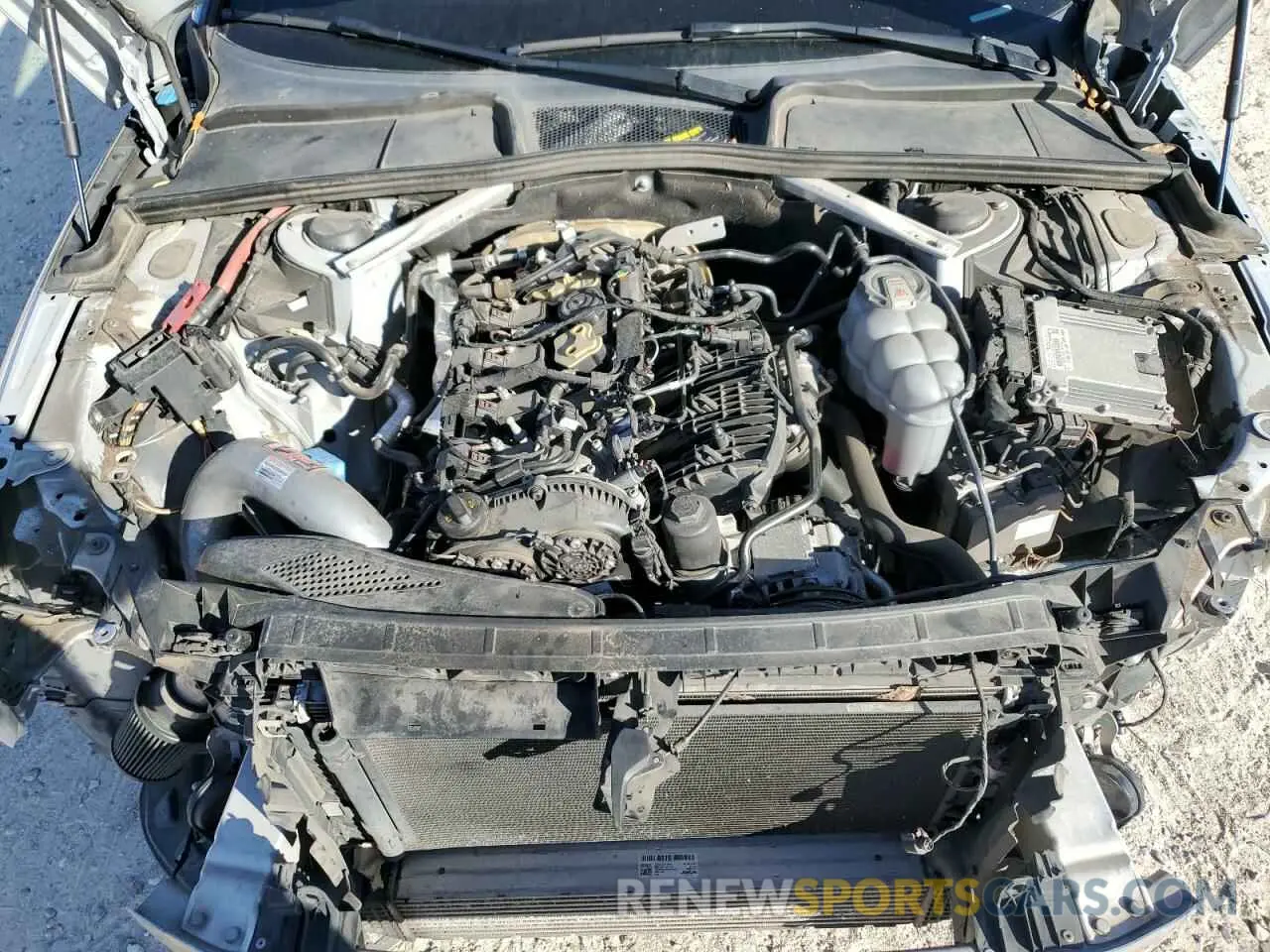 11 Photograph of a damaged car WAUABAF45MN013413 AUDI A4 2021
