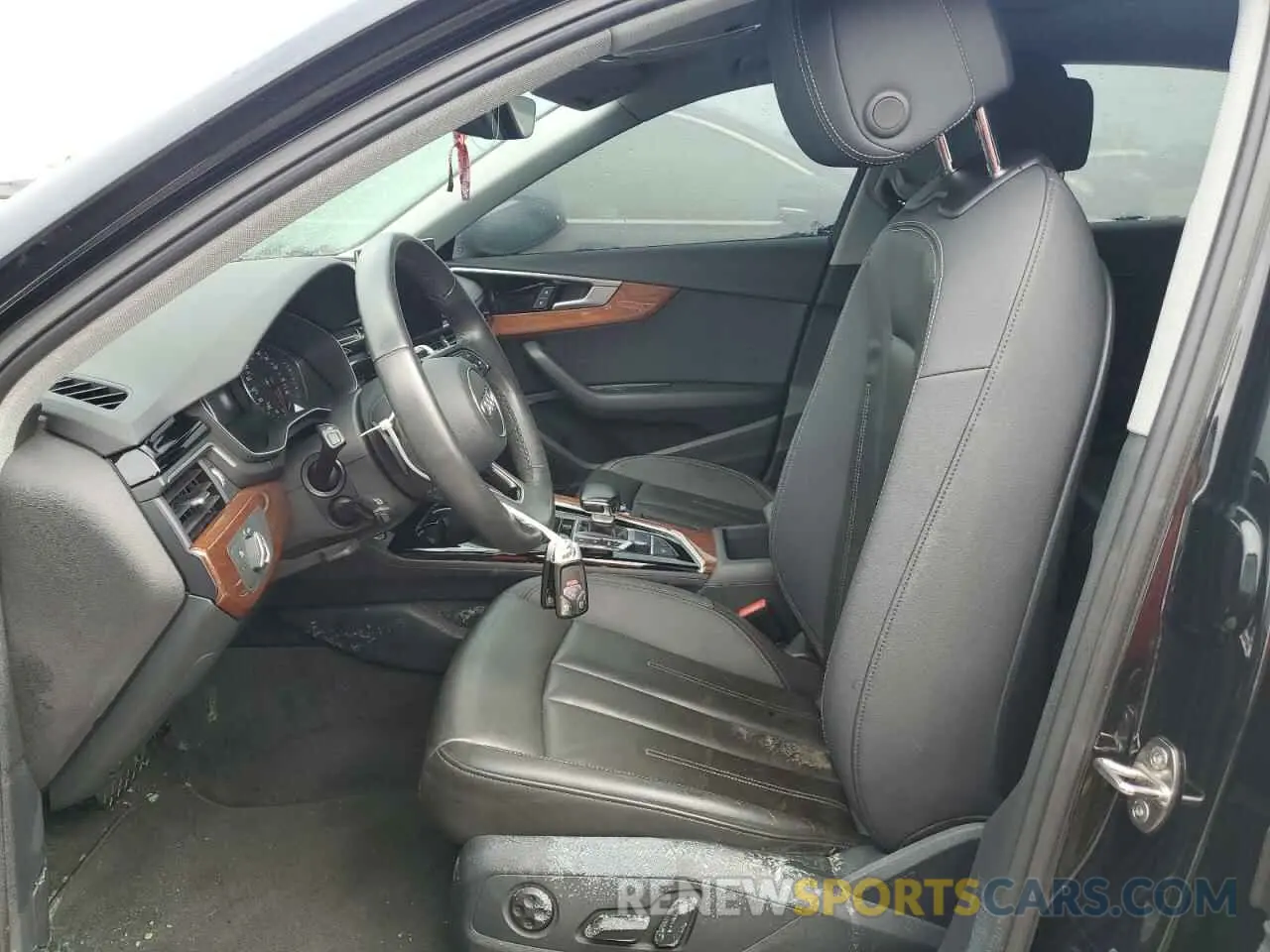 7 Photograph of a damaged car WAUABAF47MN002932 AUDI A4 2021